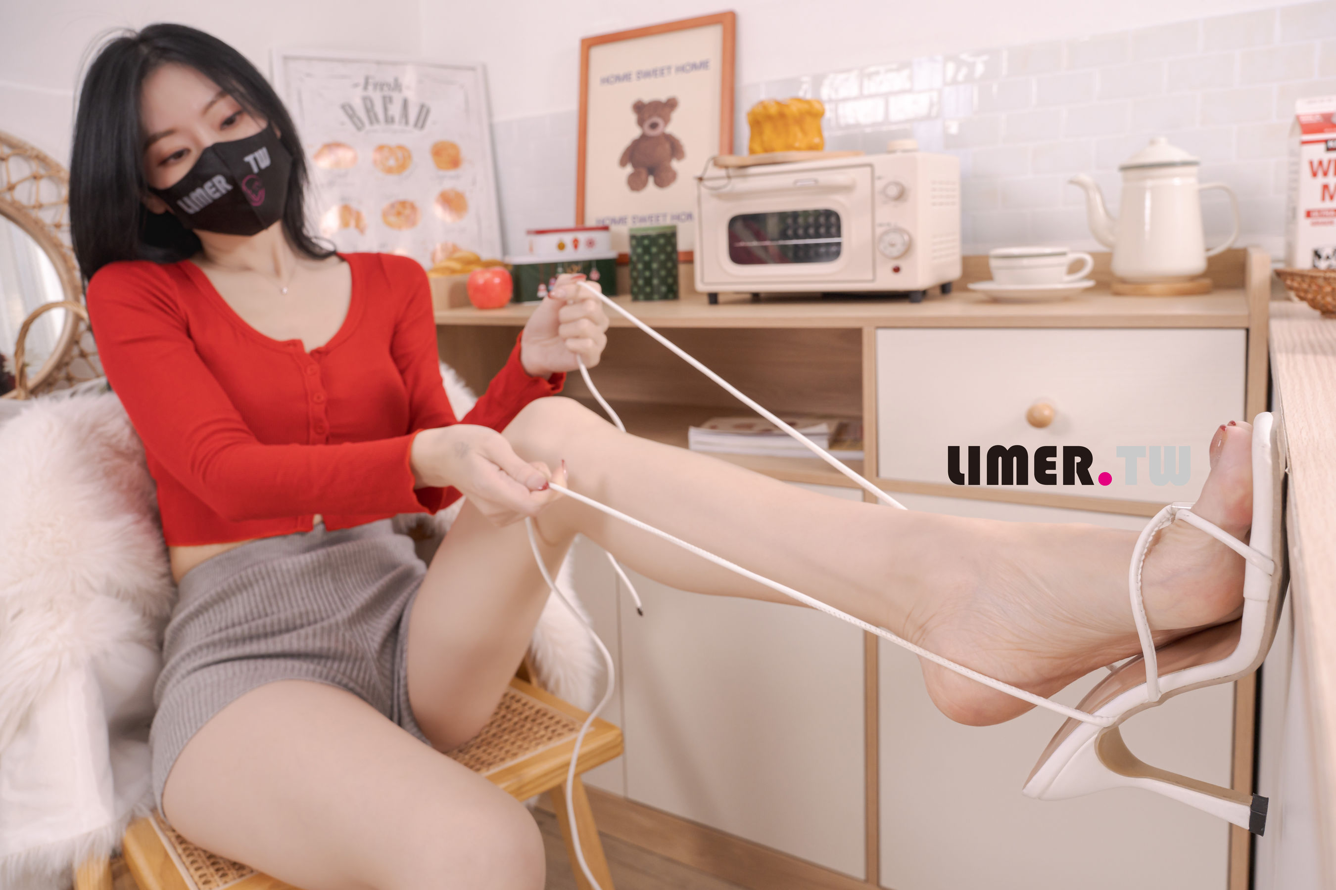 Limerence原创 No.100 语葳 Jaly 美脚直接对你贴脸挑逗/(90P)