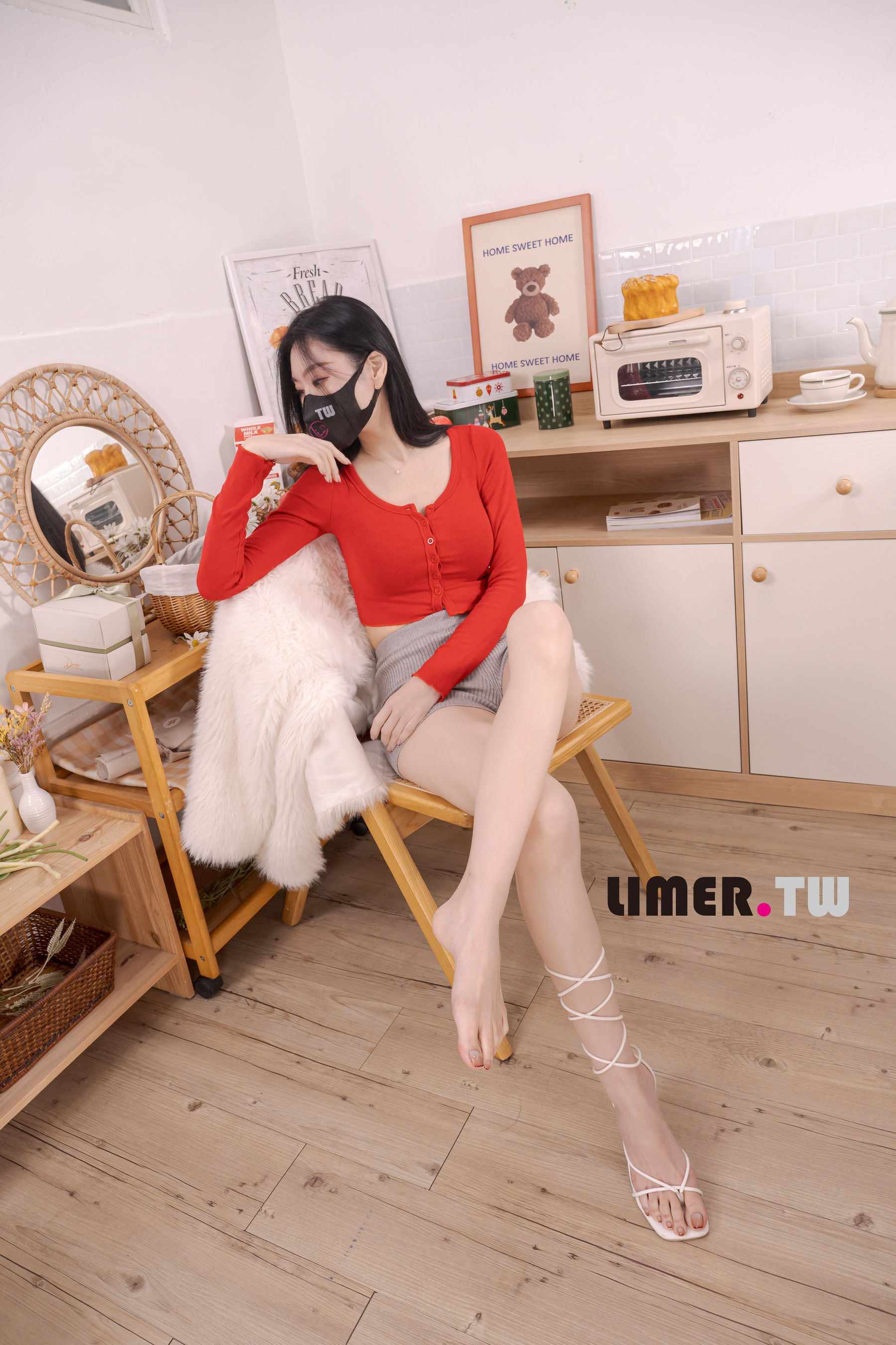 Limerence原创 No.100 语葳 Jaly 美脚直接对你贴脸挑逗/(90P)