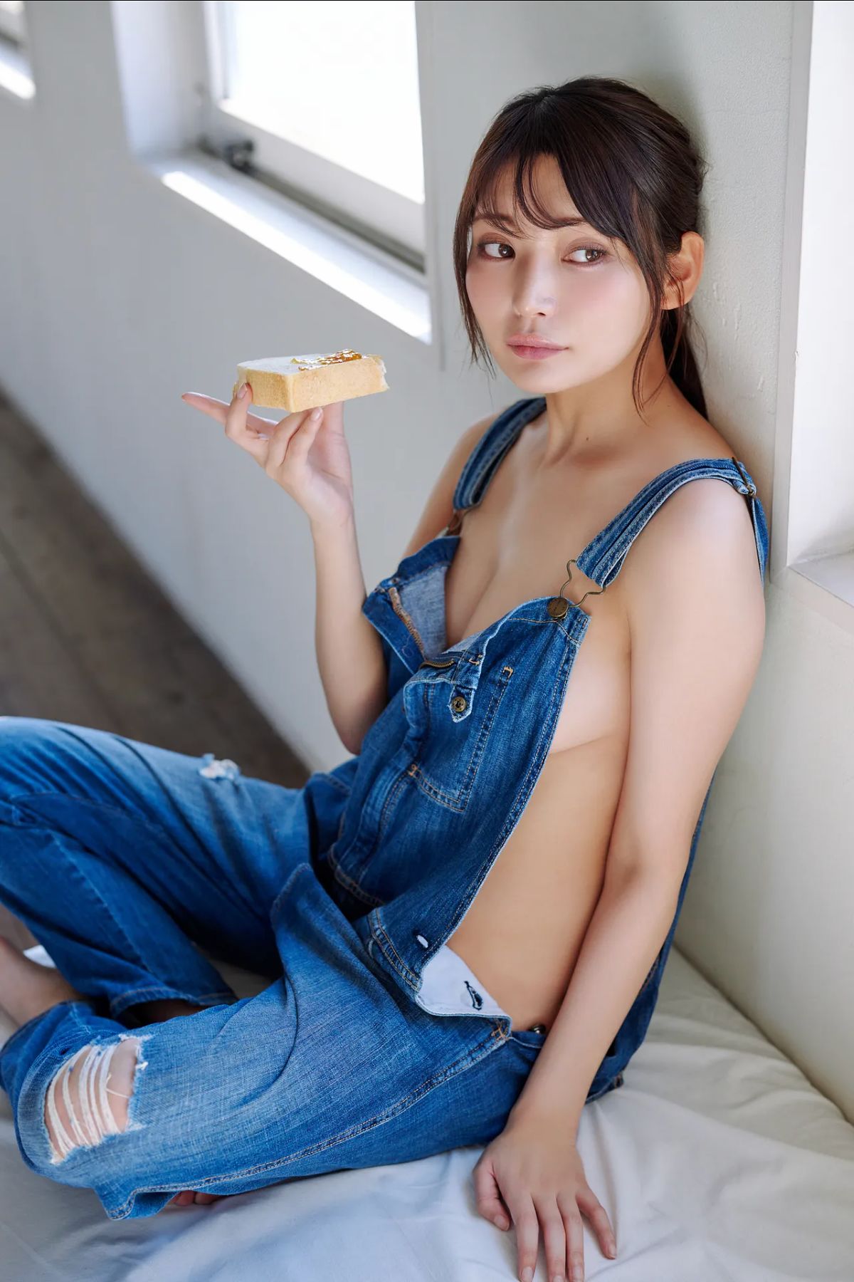 FRIDAY GOLD 似鳥沙也加 A to Z vol.5/(15P)