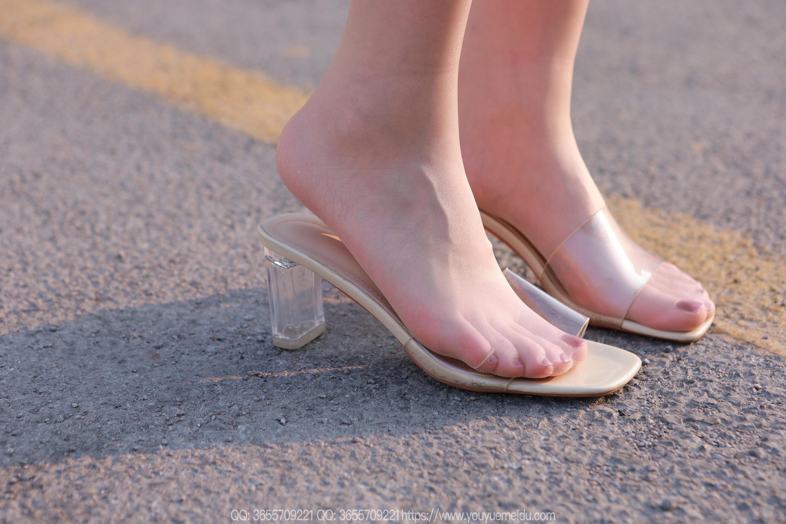 IESS异思趣向 - 模特： 小婕 《春光明媚（下）》/(87P)