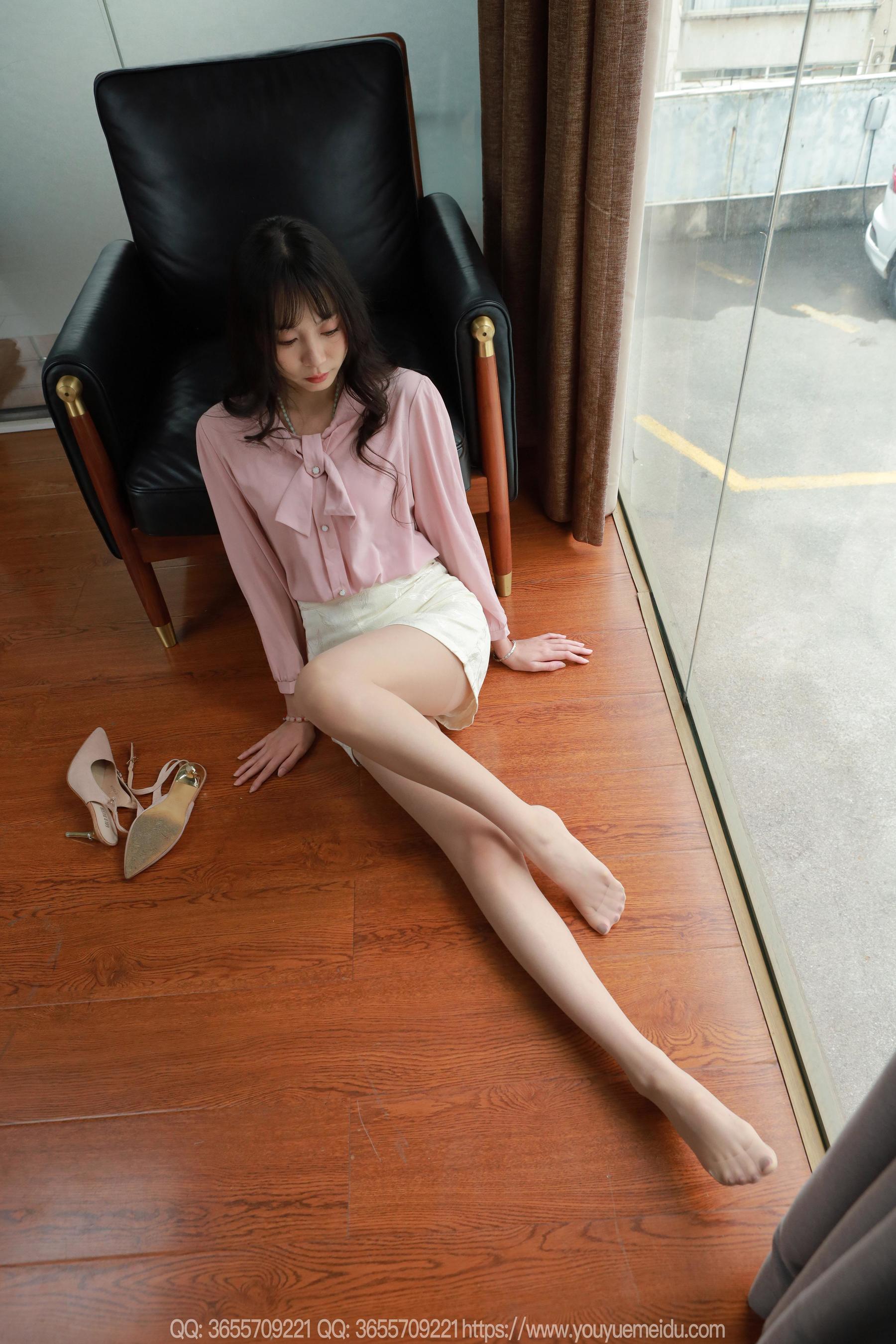 IESS异思趣向 - 模特： 团团 《粉色OL（下）》/(82P)