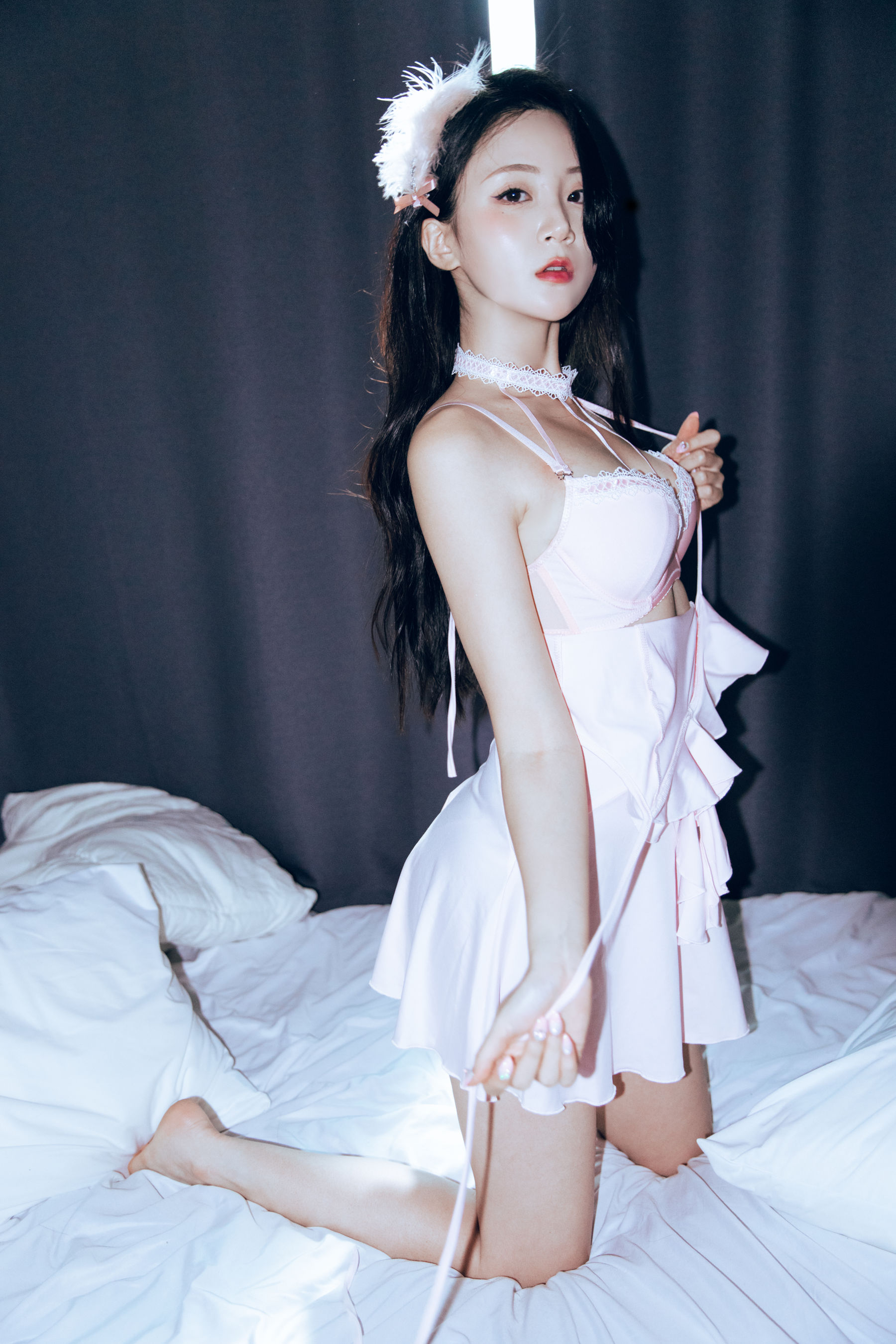 Hanseul - Black Swan/(58P)