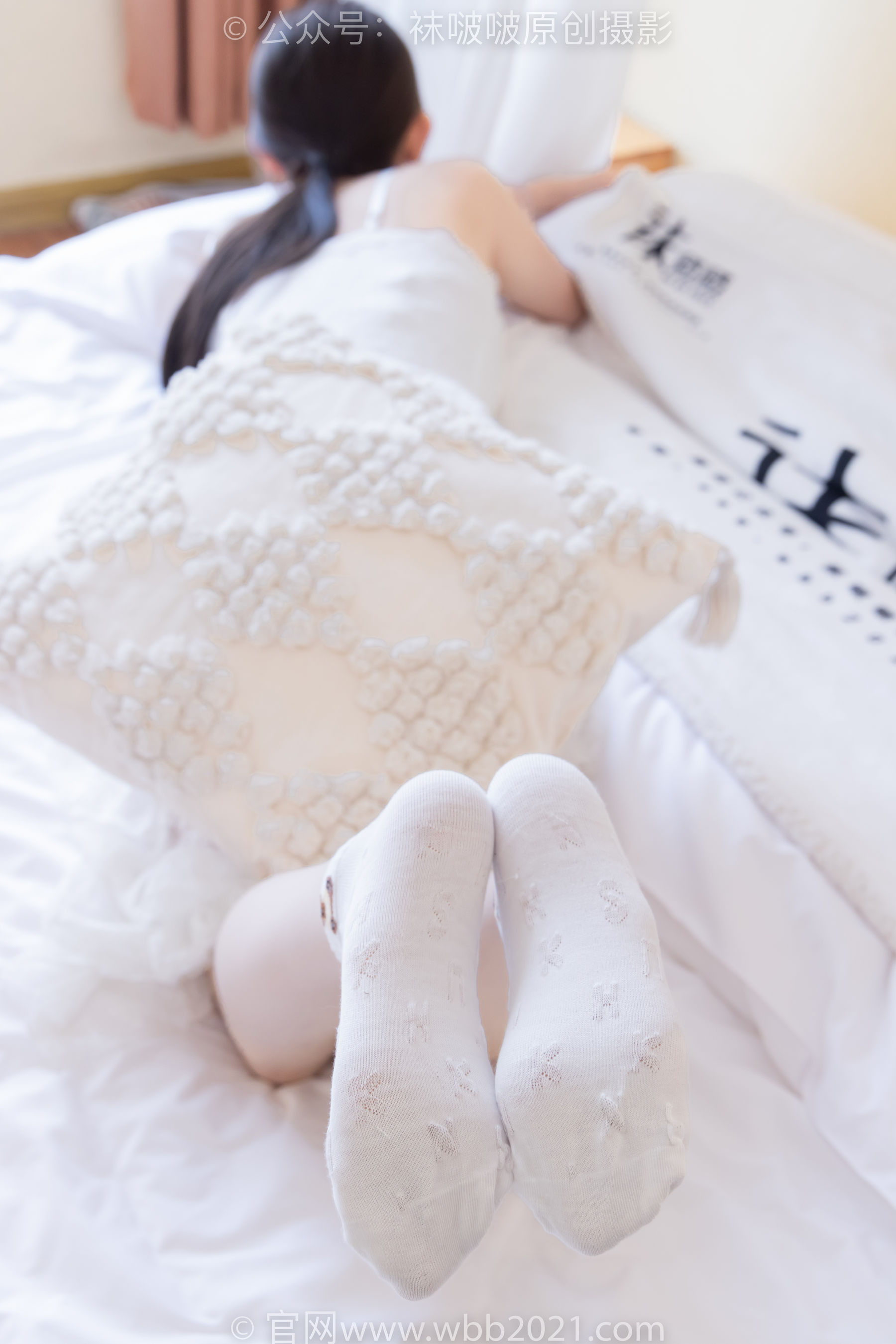 BoBoSocks袜啵啵 No.560 香菜 - 帆布鞋、短白棉袜、薄肉丝/(143P)