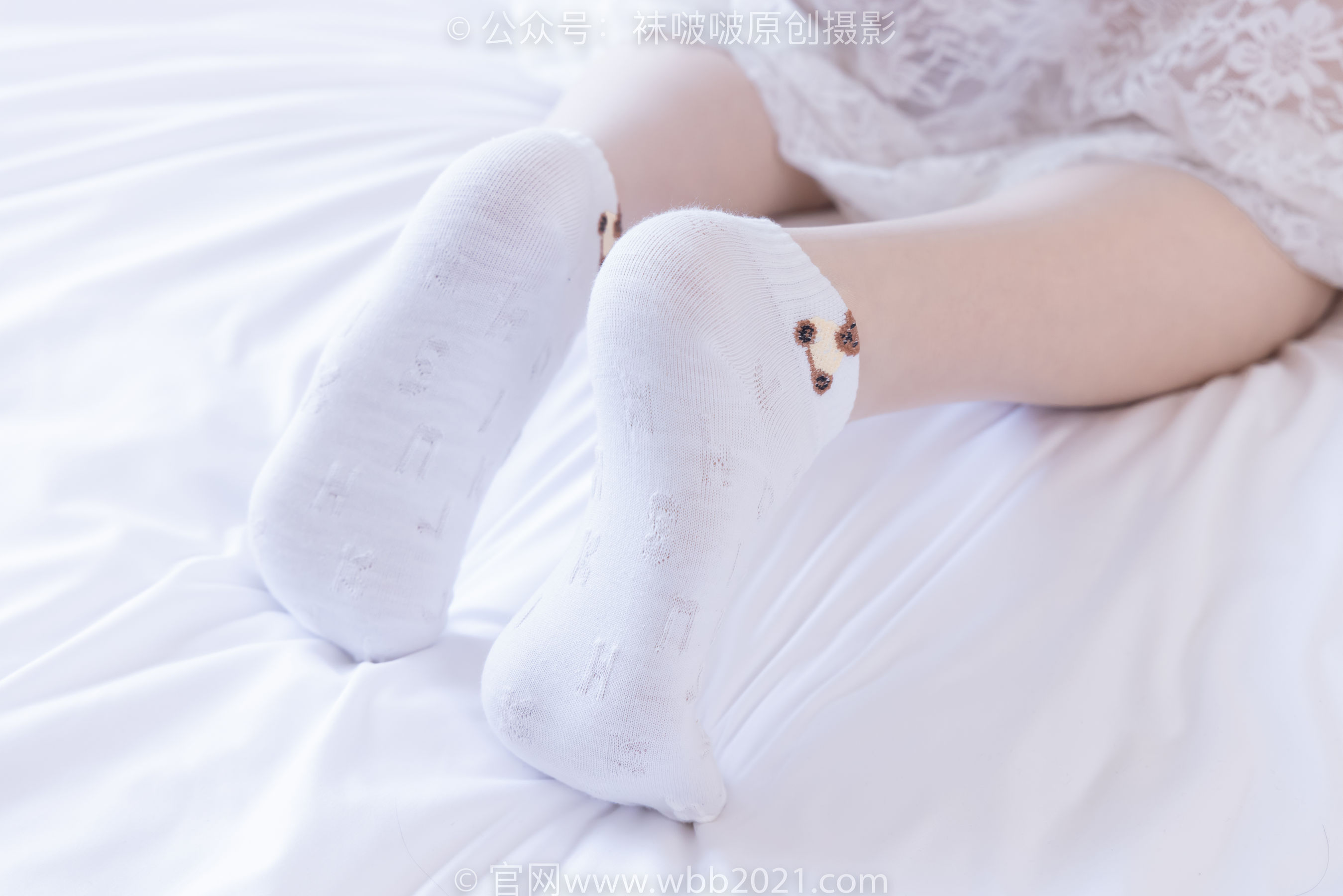 BoBoSocks袜啵啵 No.560 香菜 - 帆布鞋、短白棉袜、薄肉丝/(143P)