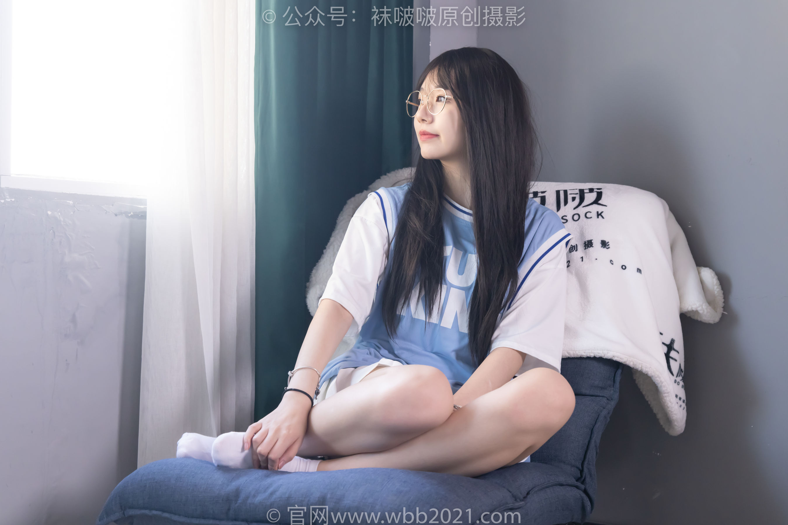 BoBoSocks袜啵啵 No.561 小甜豆 - 板鞋、短白棉袜、裸足/(155P)