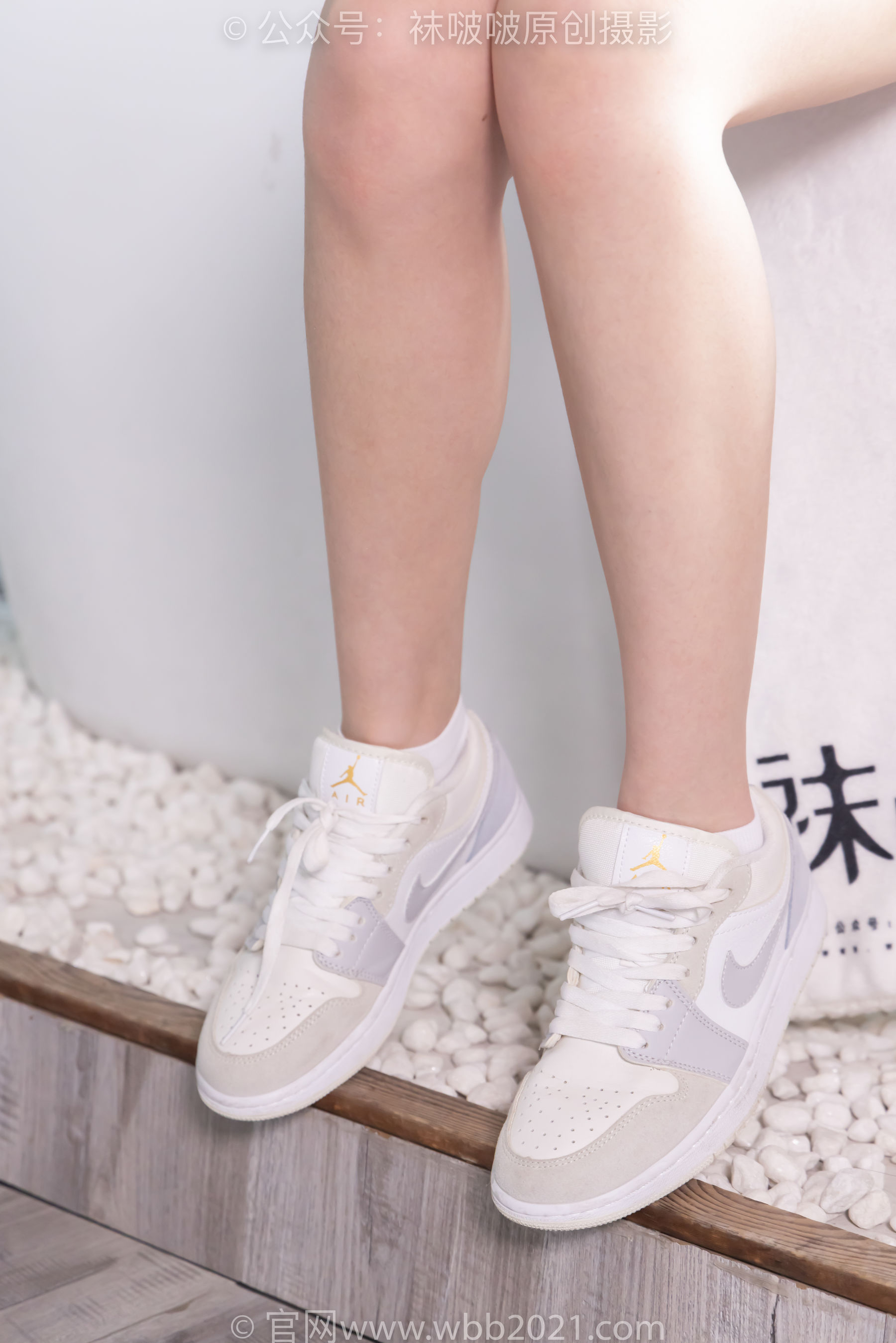 BoBoSocks袜啵啵 No.561 小甜豆 - 板鞋、短白棉袜、裸足/(155P)