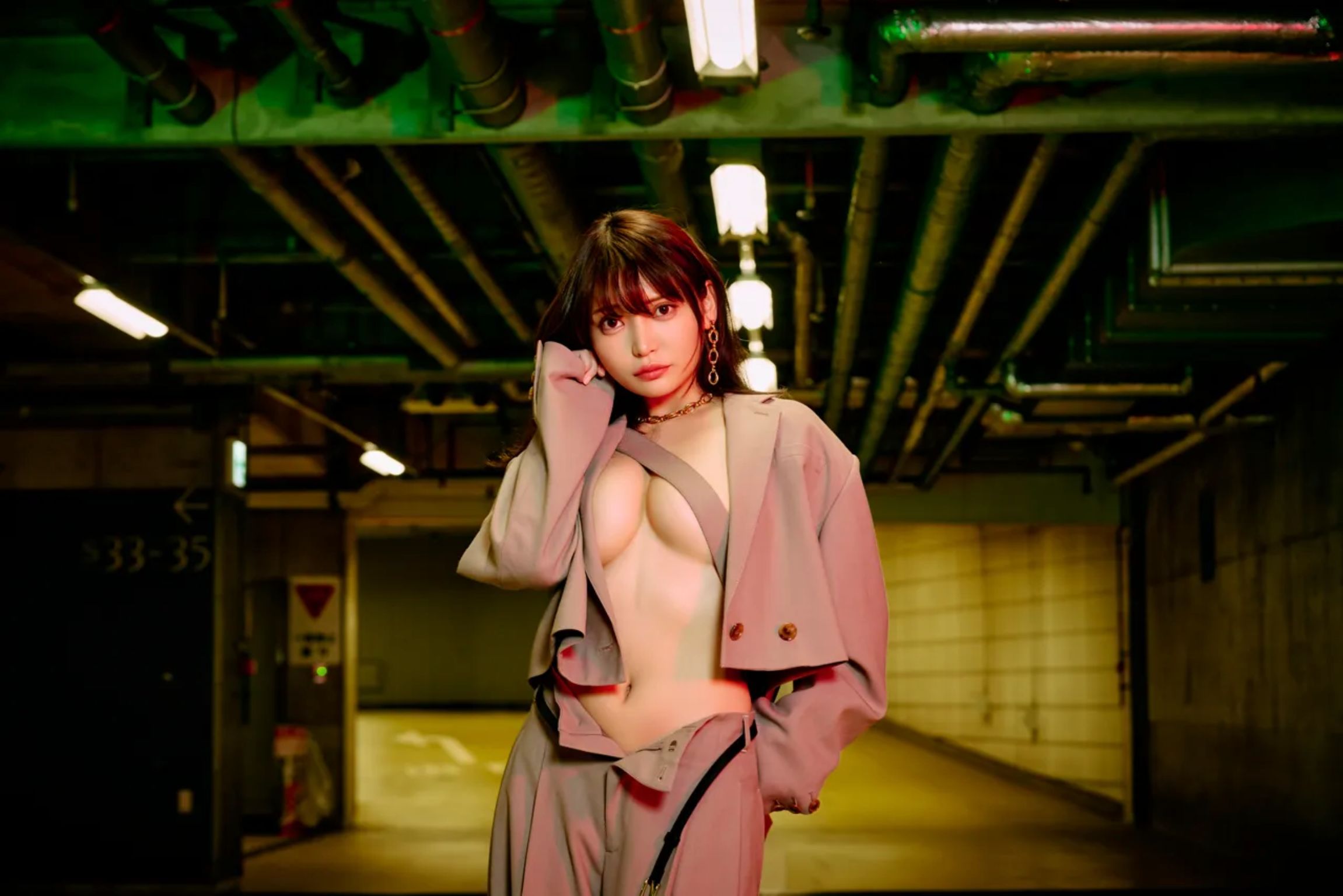 FRIDAY GOLD 似鳥沙也加 A to Z vol.10/(15P)