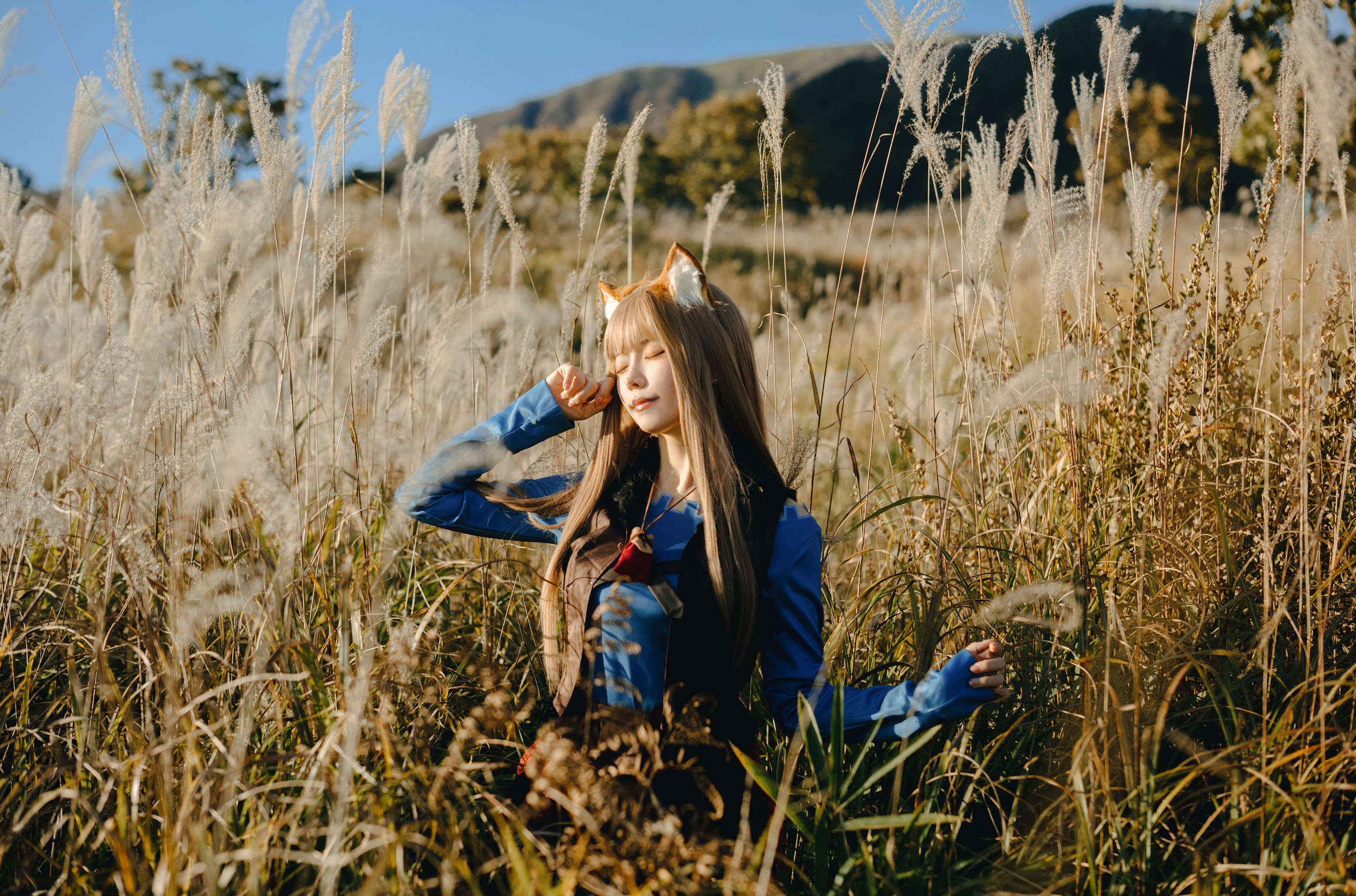 Ely_eee (ElyEE子) - Soft Glow 狼與暖陽/(52P)