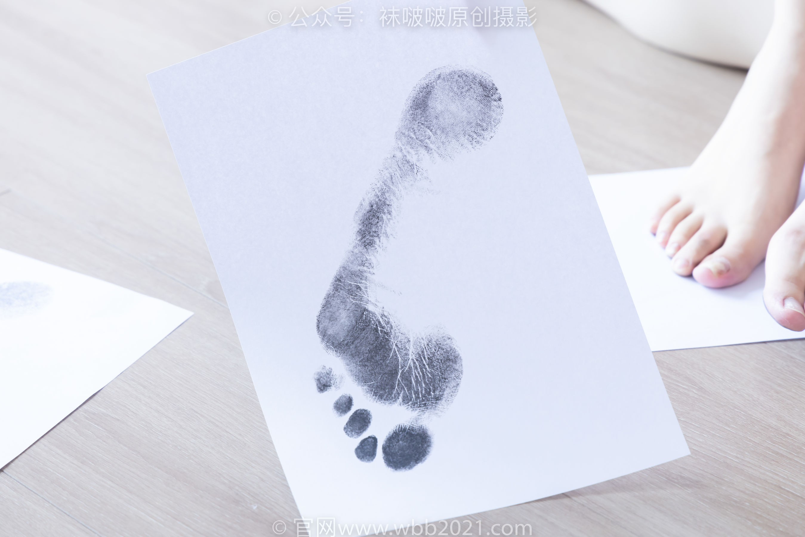 BoBoSocks袜啵啵 No.558 小甜豆 - 帆布鞋、黑丝、裸足/(155P)