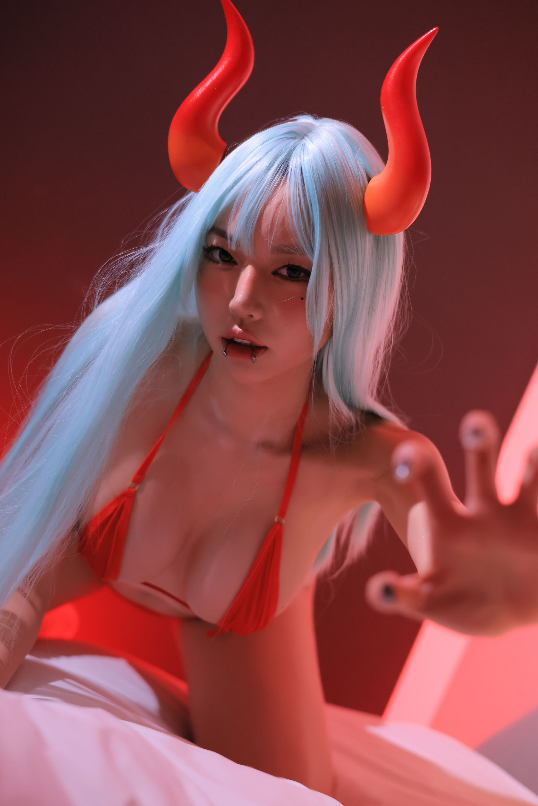Dongeuran - Red Succubus/(241P)