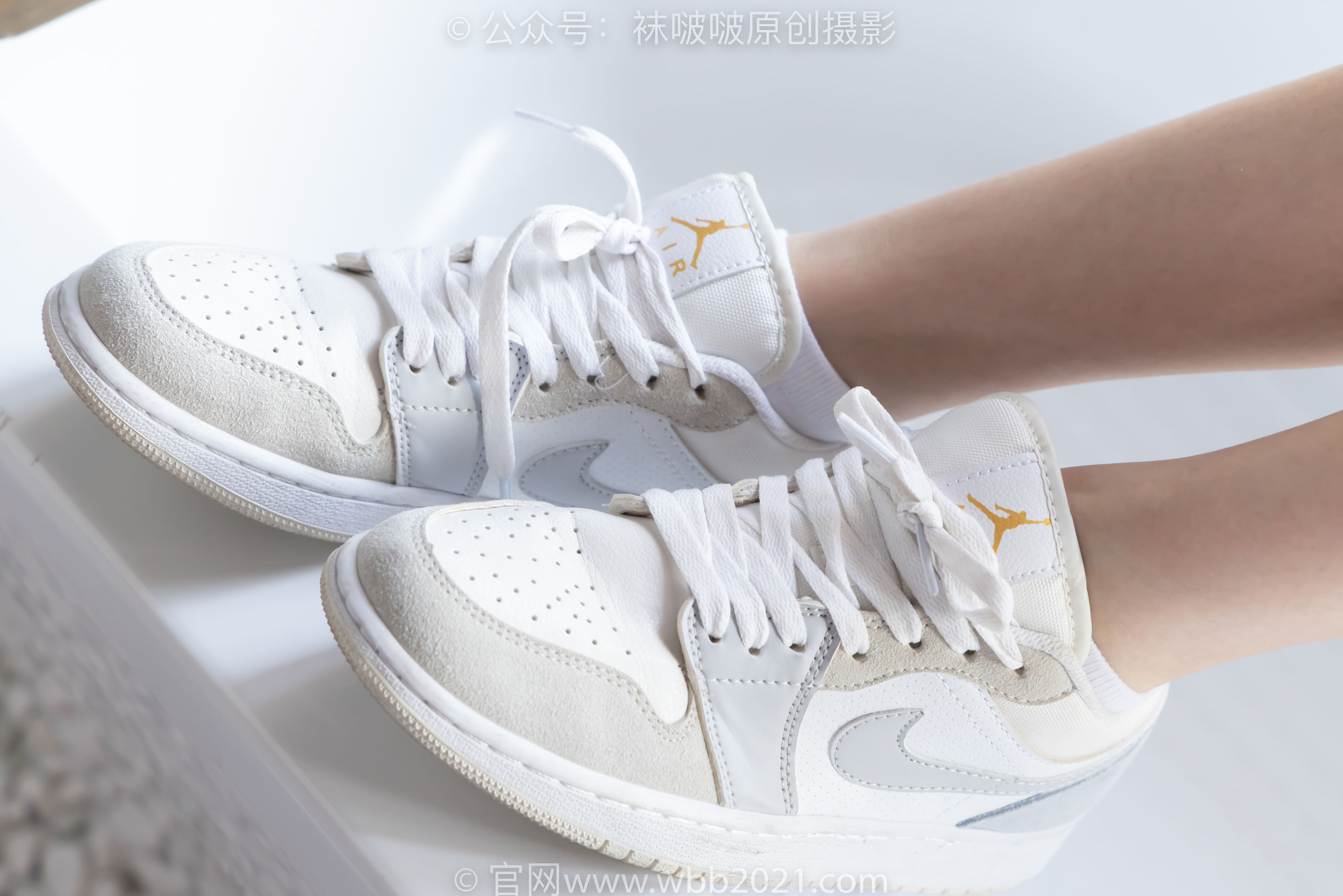 BoBoSocks袜啵啵 No.561 小甜豆 - 板鞋、短白棉袜、裸足/(155P)