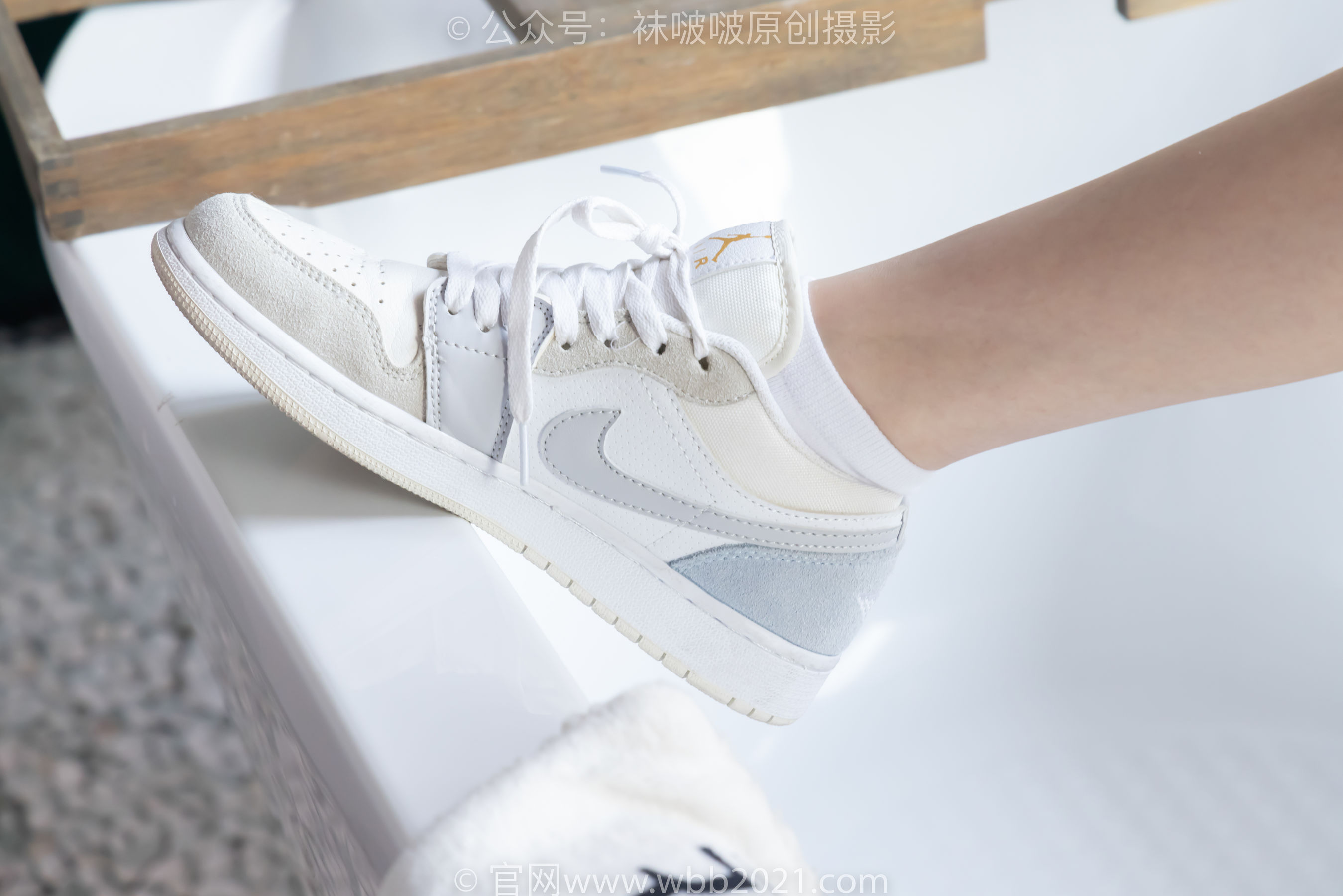 BoBoSocks袜啵啵 No.561 小甜豆 - 板鞋、短白棉袜、裸足/(155P)