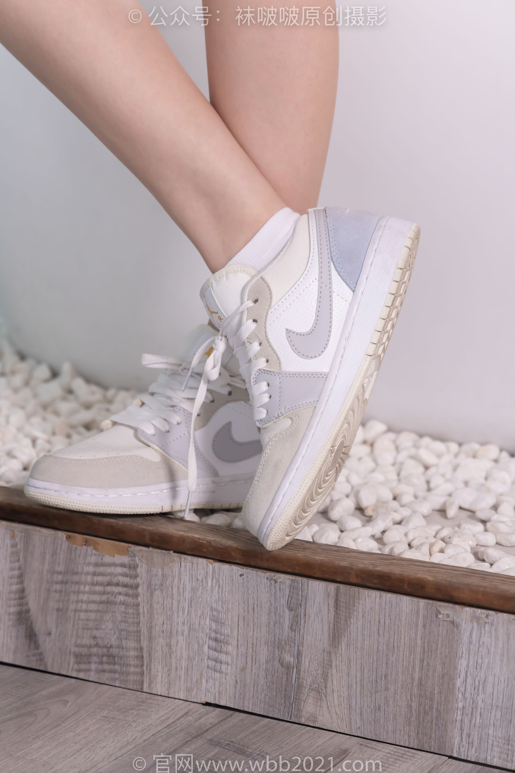 BoBoSocks袜啵啵 No.561 小甜豆 - 板鞋、短白棉袜、裸足/(155P)