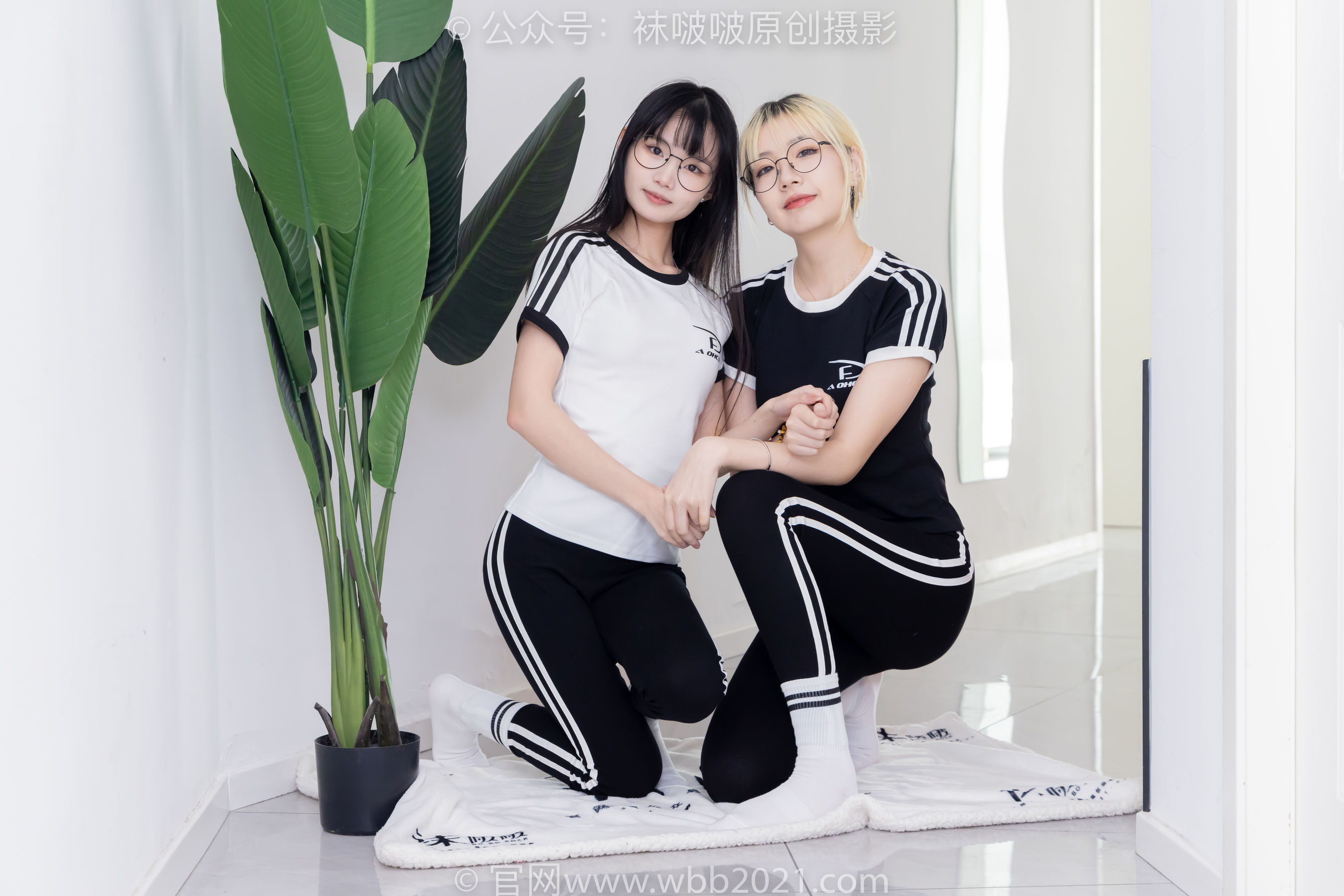 BoBoSocks袜啵啵 No.555 小甜豆&甜甜圈 - 板鞋、运动鞋、白棉袜、裸足/(154P)