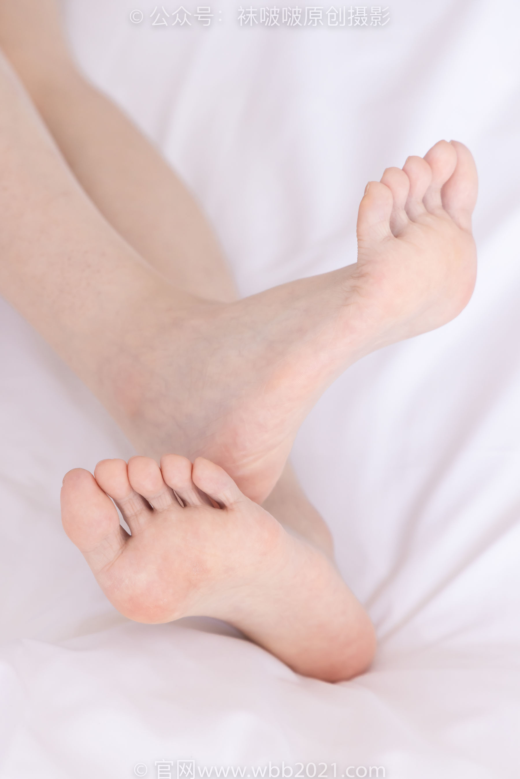 BoBoSocks袜啵啵 No.553 香菜 - 板鞋、短白棉袜、裸足/(152P)