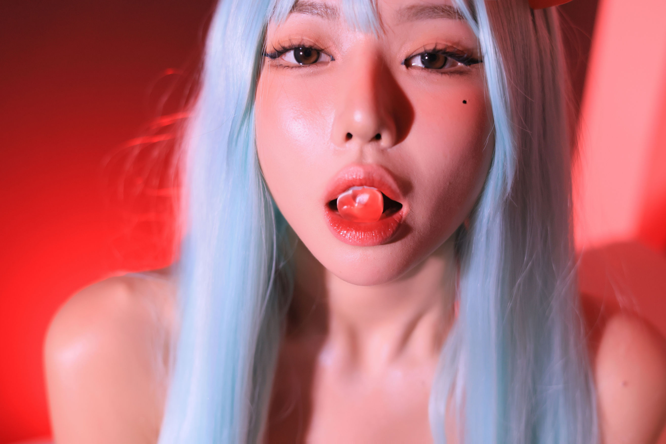 Dongeuran - Red Succubus/(241P)