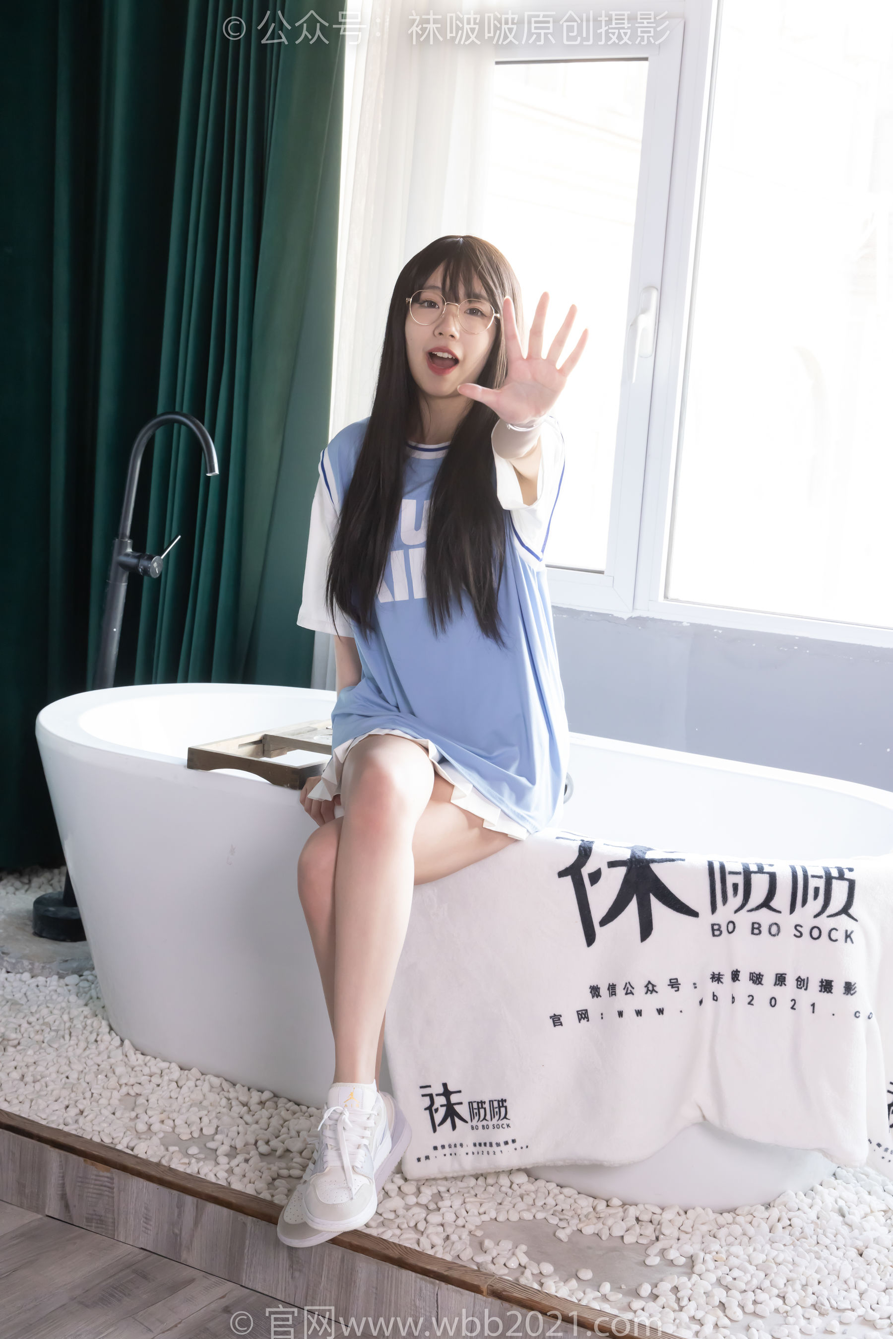 BoBoSocks袜啵啵 No.561 小甜豆 - 板鞋、短白棉袜、裸足/(155P)