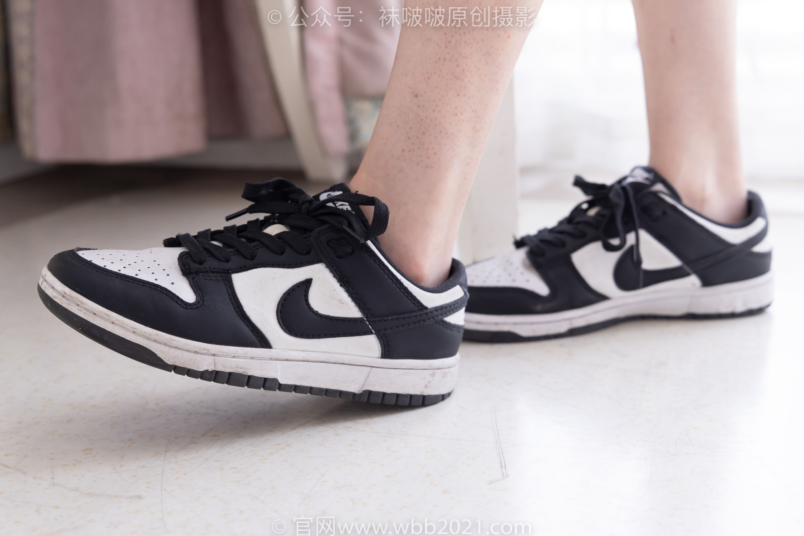 BoBoSocks袜啵啵 No.553 香菜 - 板鞋、短白棉袜、裸足/(152P)