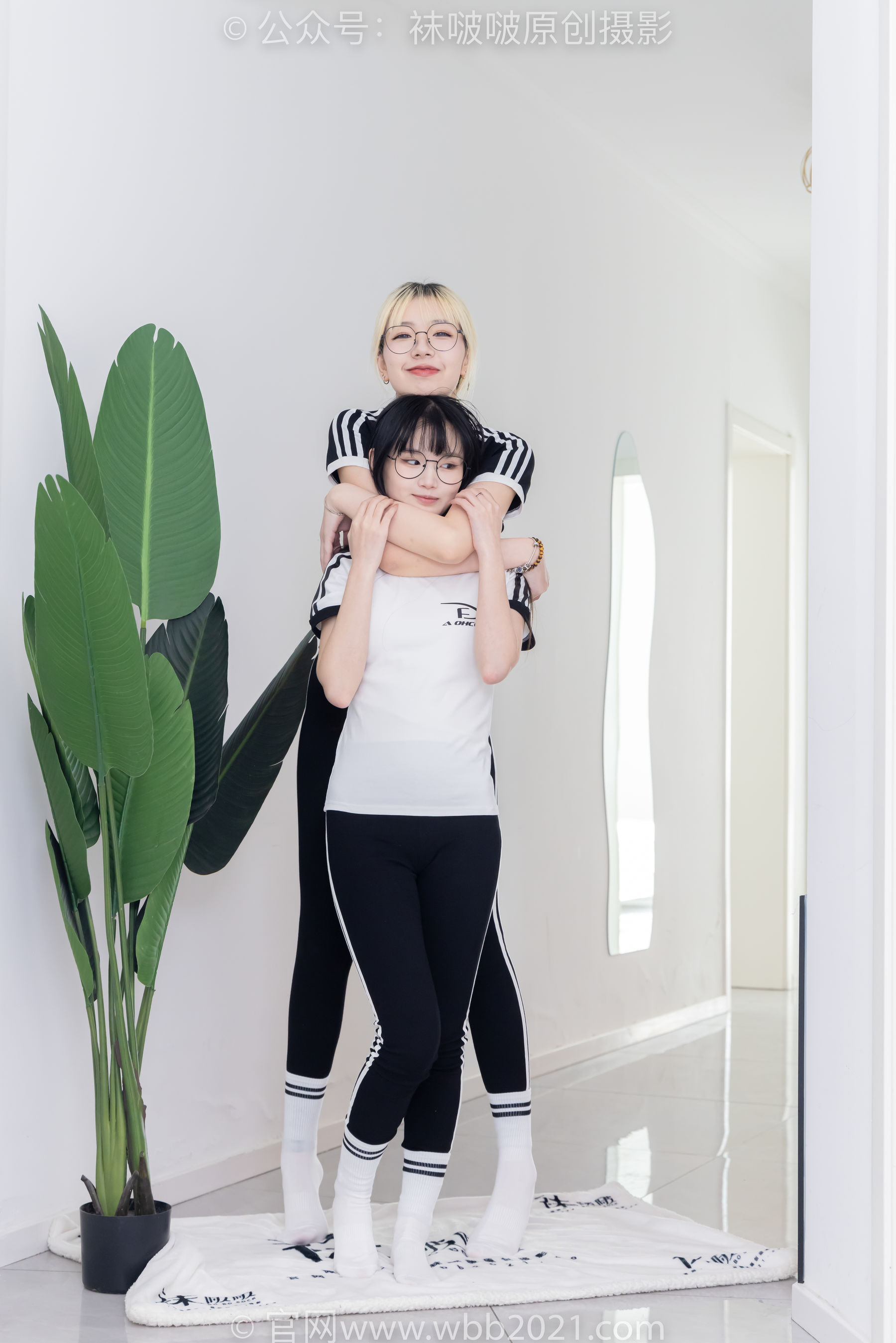 BoBoSocks袜啵啵 No.555 小甜豆&甜甜圈 - 板鞋、运动鞋、白棉袜、裸足/(154P)