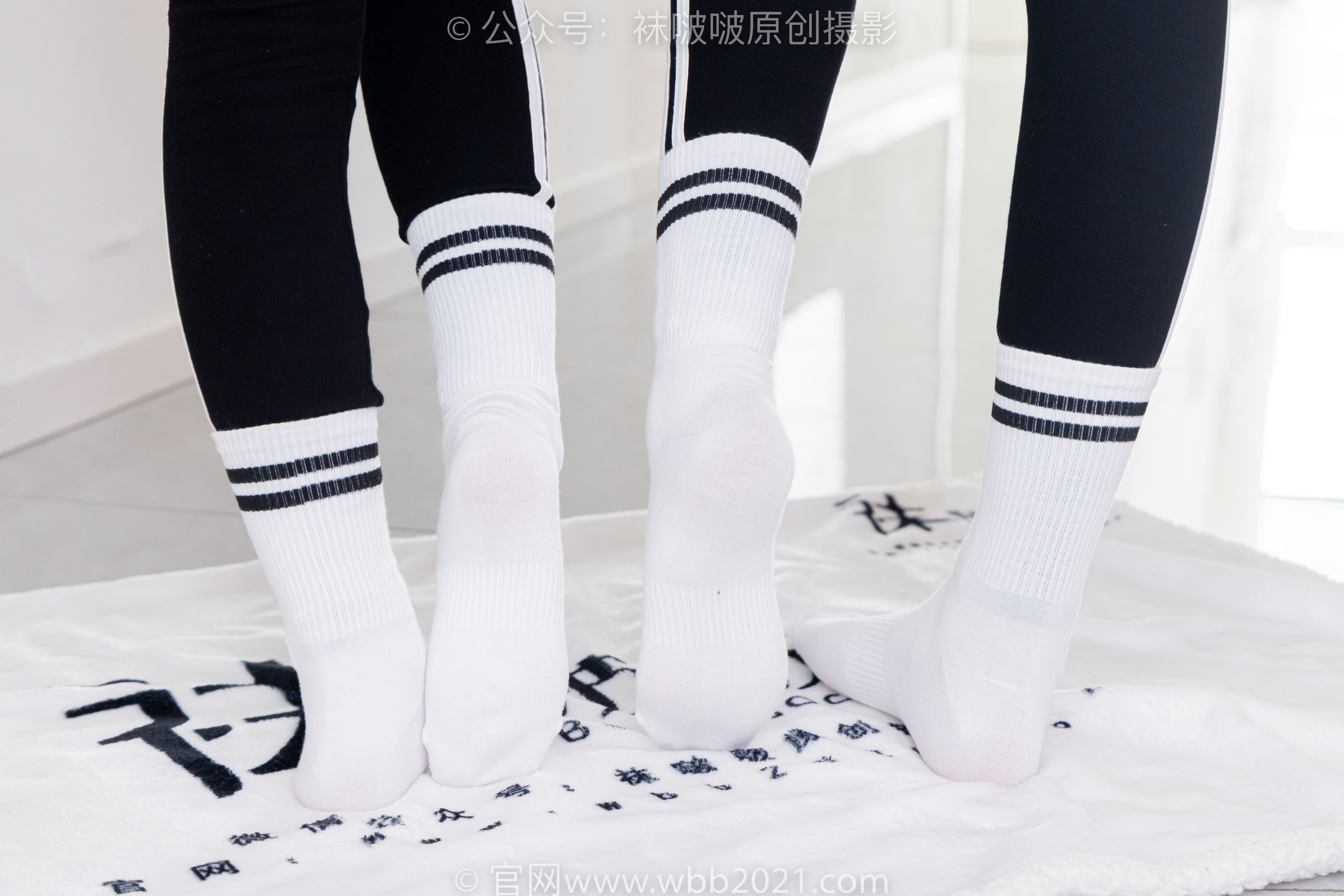 BoBoSocks袜啵啵 No.555 小甜豆&甜甜圈 - 板鞋、运动鞋、白棉袜、裸足/(154P)