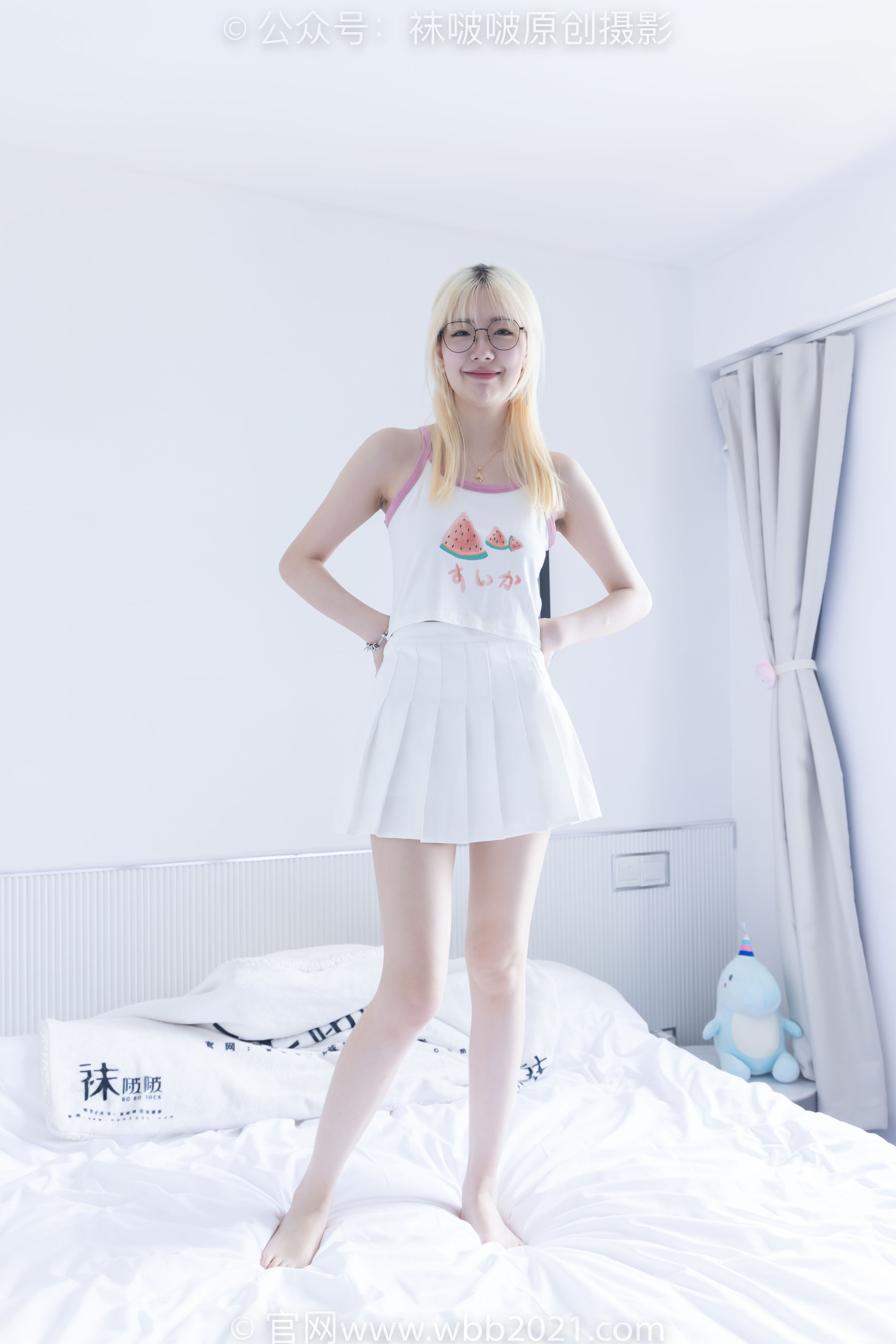 BoBoSocks袜啵啵 No.558 小甜豆 - 帆布鞋、黑丝、裸足/(155P)