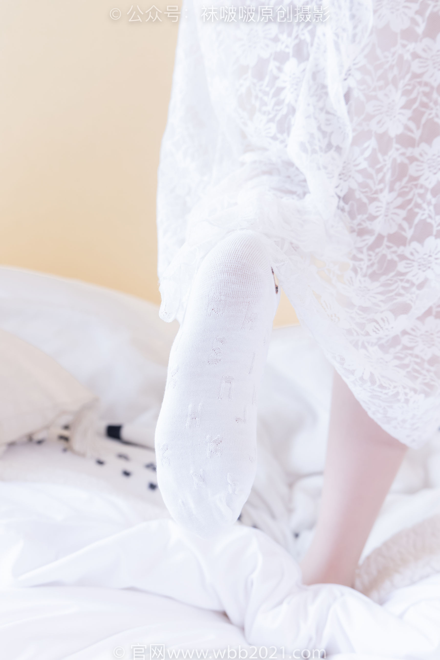 BoBoSocks袜啵啵 No.560 香菜 - 帆布鞋、短白棉袜、薄肉丝/(143P)