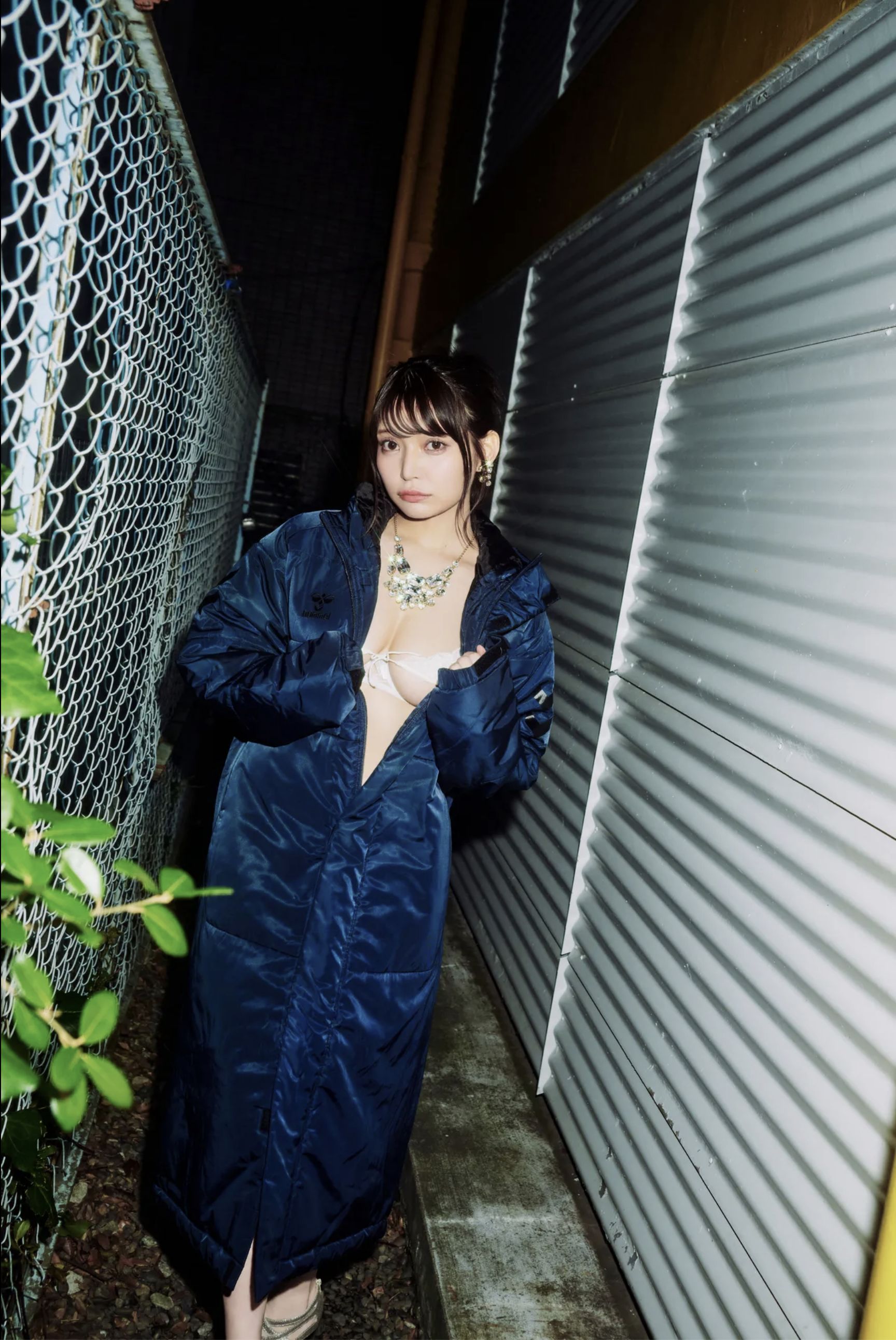 FRIDAY GOLD 似鳥沙也加 A to Z vol.14/(15P)