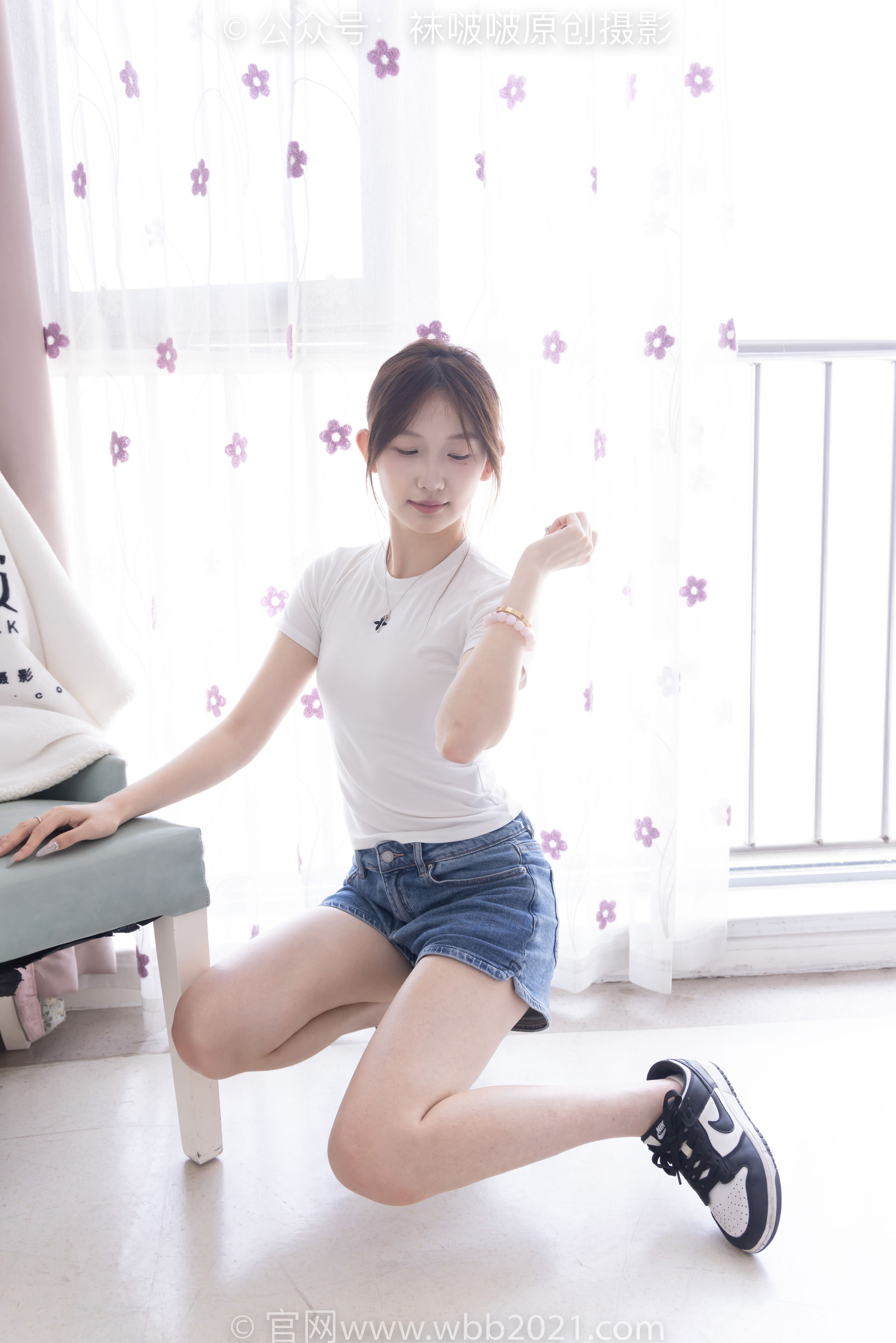 BoBoSocks袜啵啵 No.553 香菜 - 板鞋、短白棉袜、裸足/(152P)