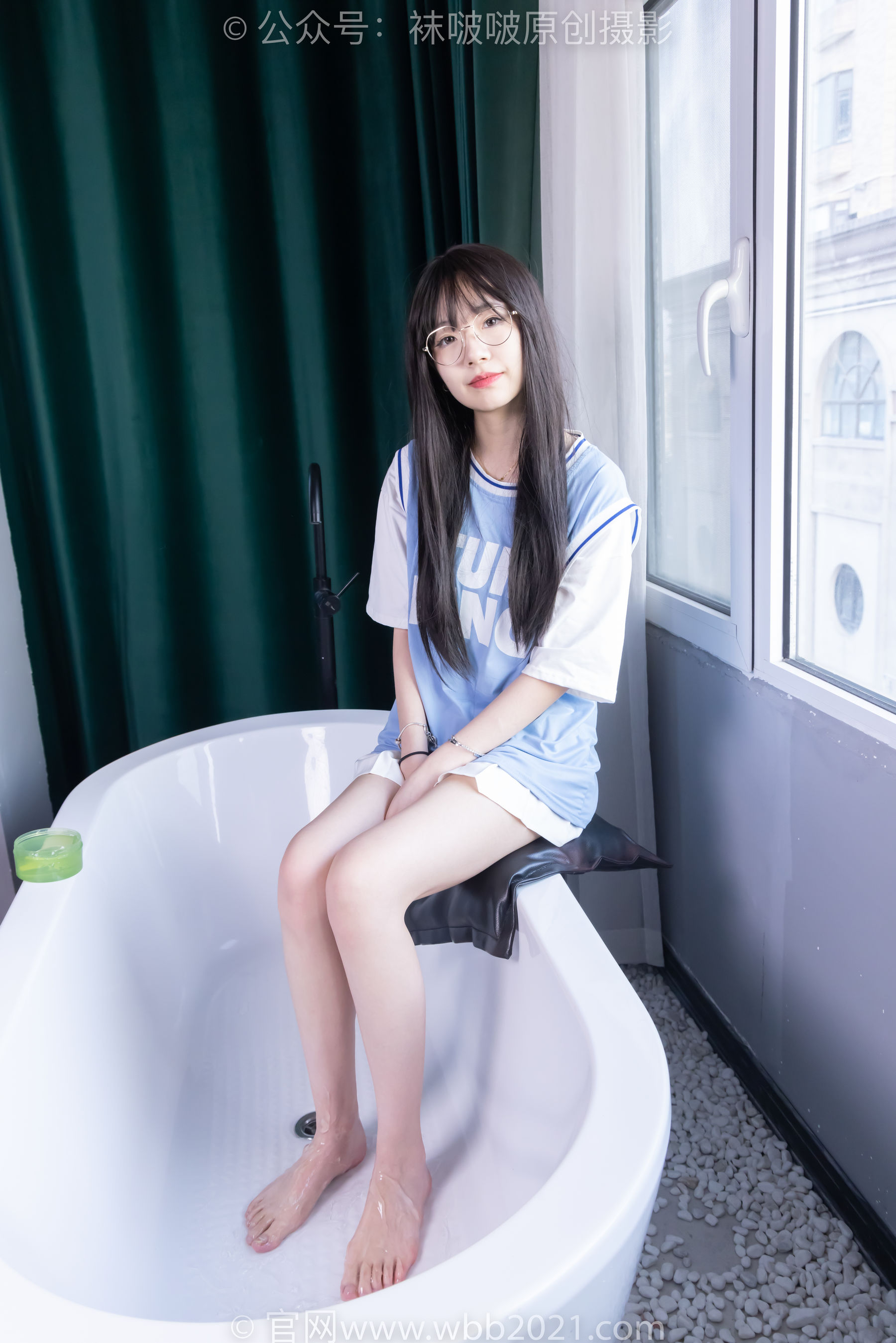 BoBoSocks袜啵啵 No.561 小甜豆 - 板鞋、短白棉袜、裸足/(155P)