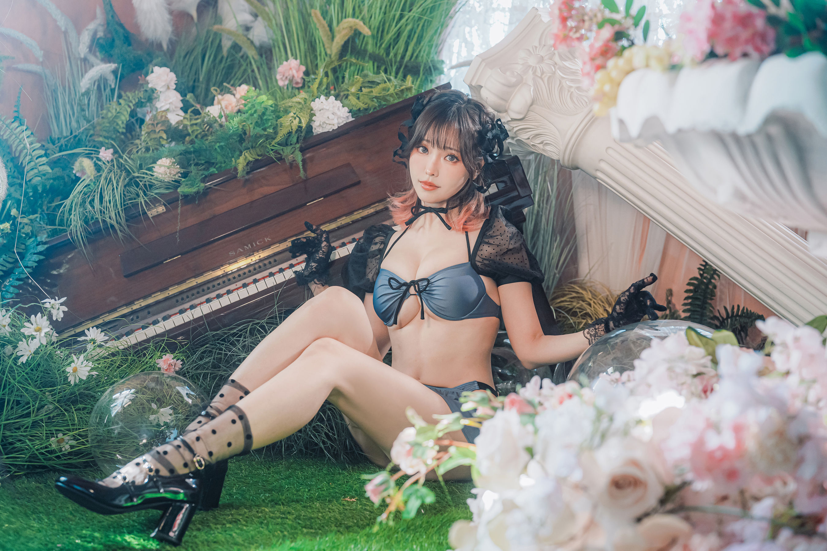 Ely_eee (ElyEE子) - Fairytale Wonderland 童話仙境/(43P)