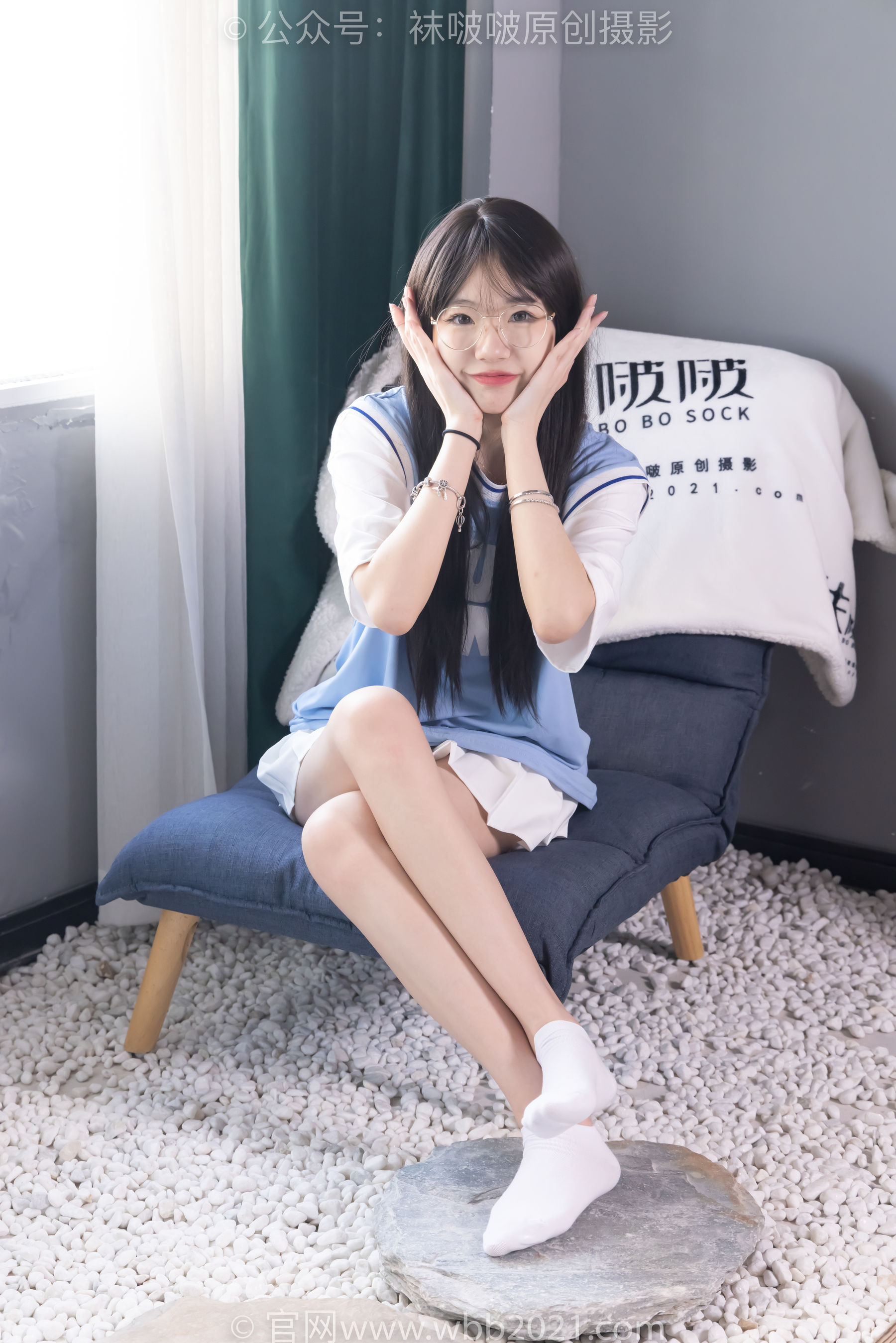 BoBoSocks袜啵啵 No.561 小甜豆 - 板鞋、短白棉袜、裸足/(155P)