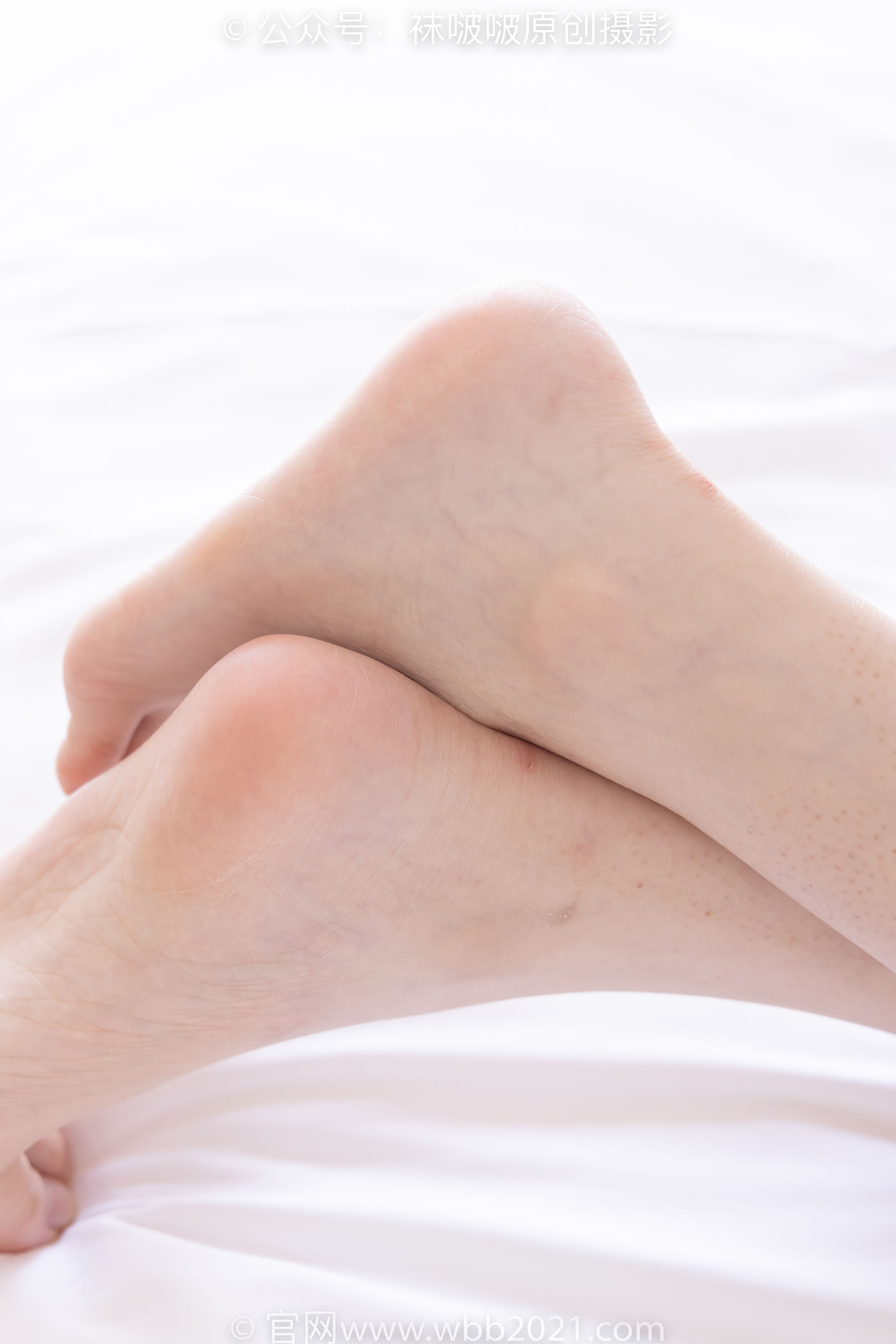 BoBoSocks袜啵啵 No.553 香菜 - 板鞋、短白棉袜、裸足/(152P)