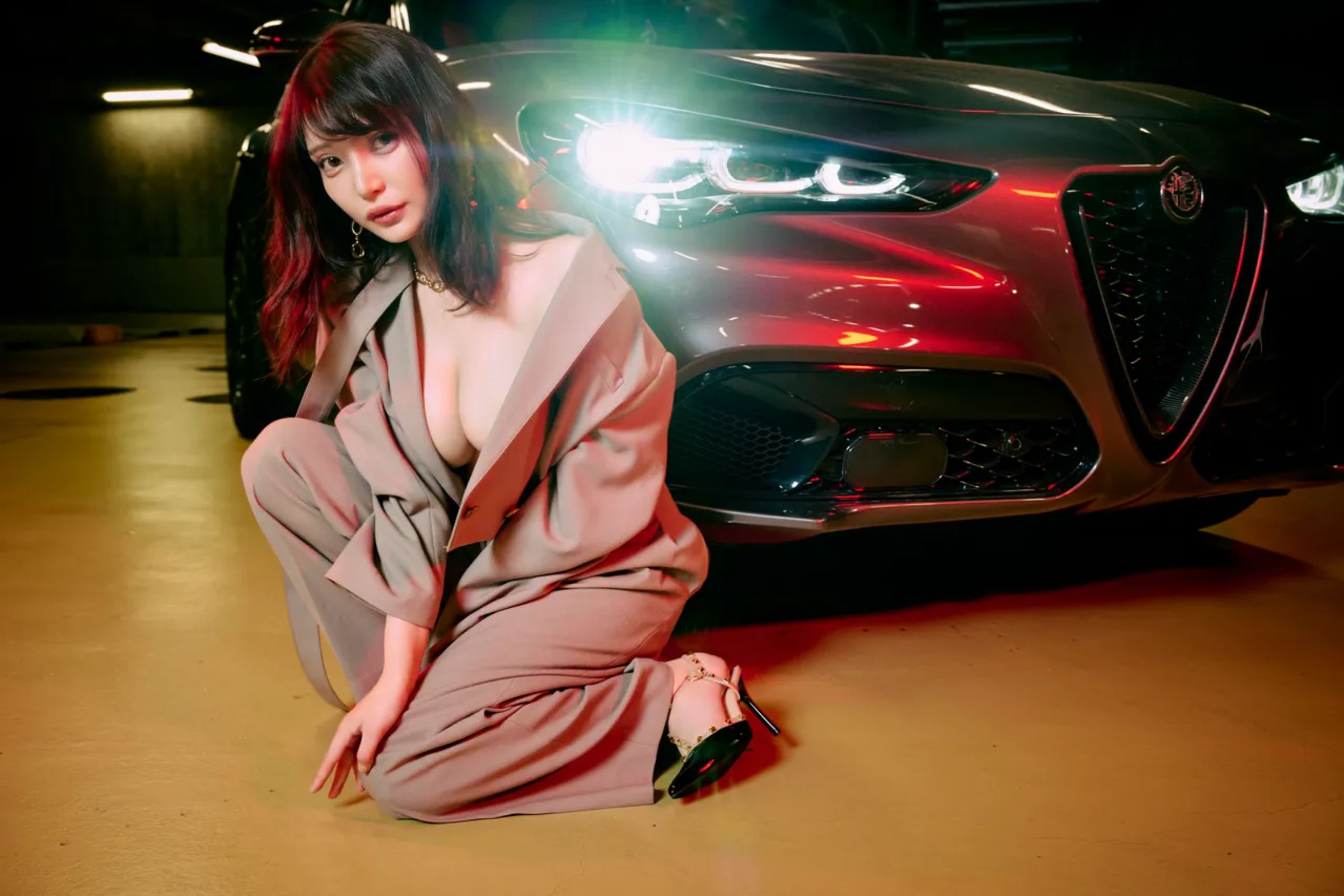 FRIDAY GOLD 似鳥沙也加 A to Z vol.10/(15P)