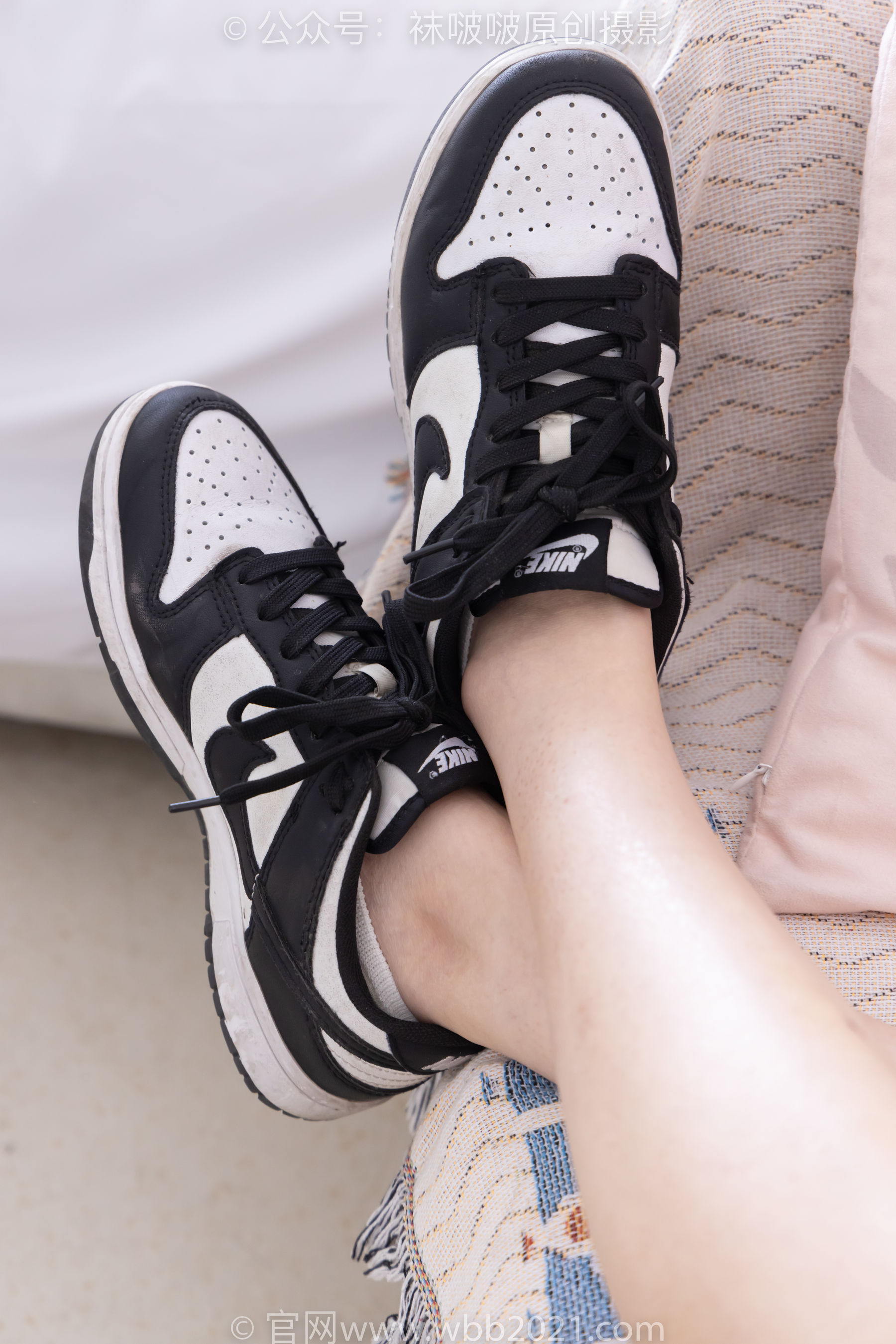 BoBoSocks袜啵啵 No.553 香菜 - 板鞋、短白棉袜、裸足/(152P)