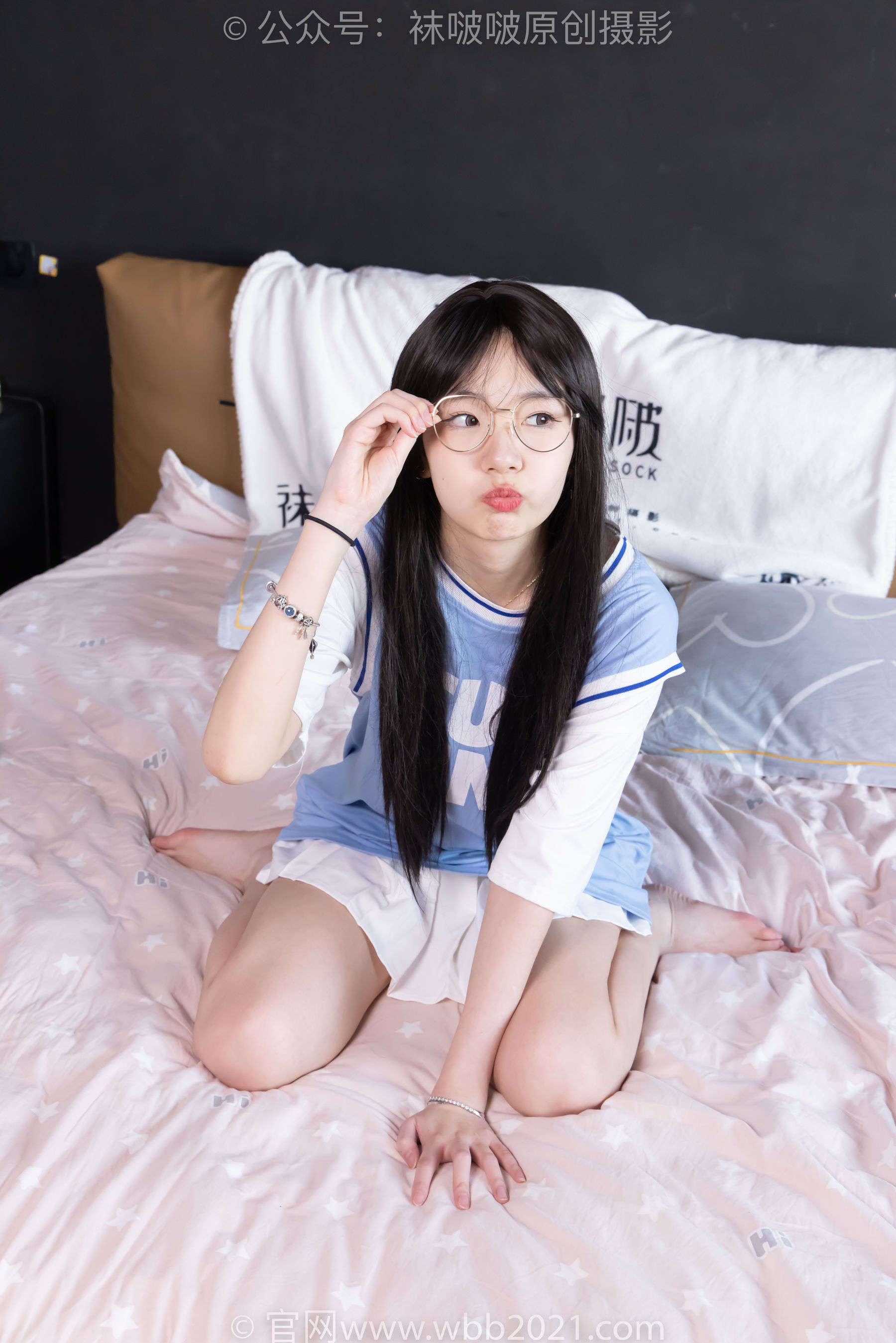 BoBoSocks袜啵啵 No.561 小甜豆 - 板鞋、短白棉袜、裸足/(155P)