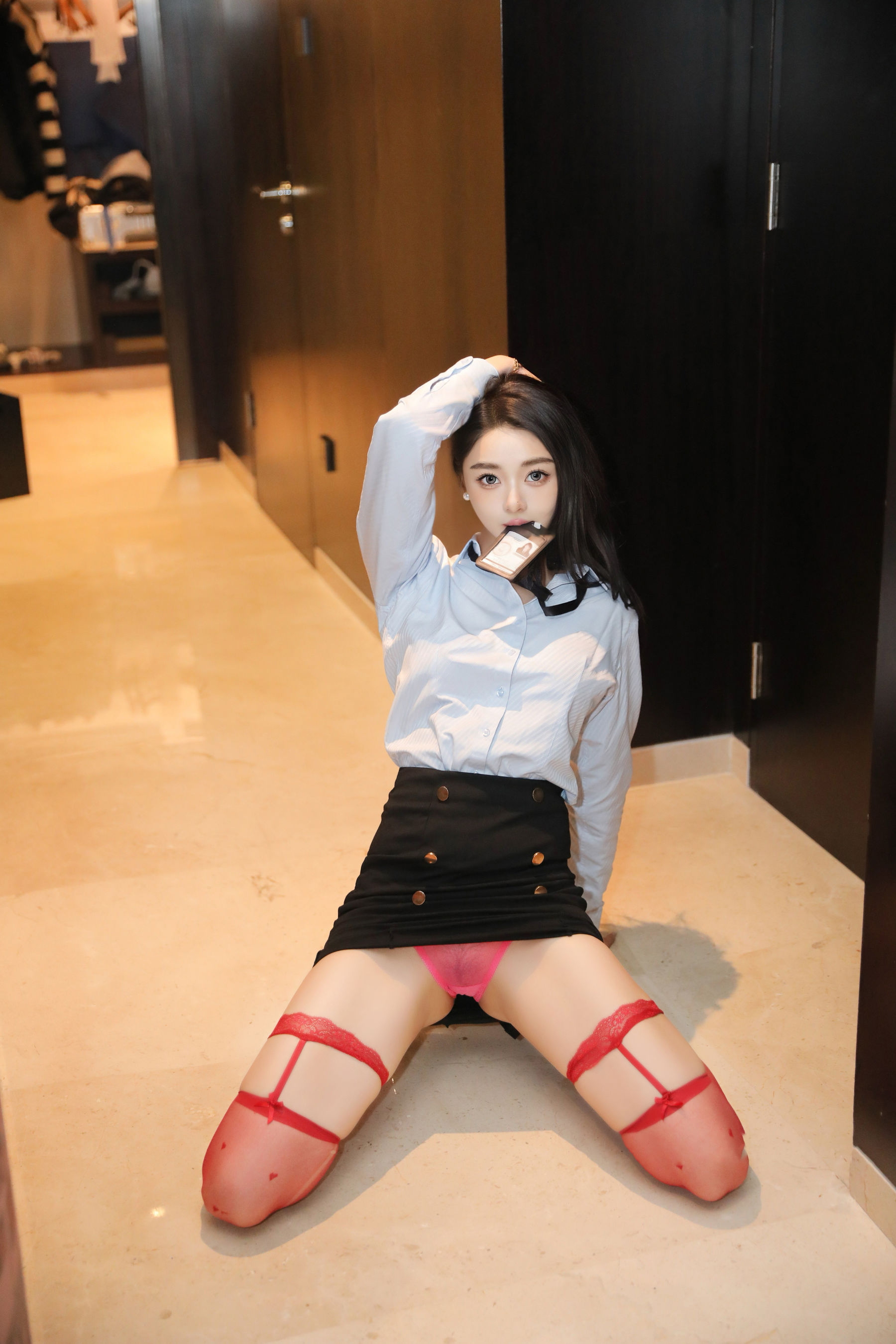 Candy糖糖 - 丝袜秘书/(90P)