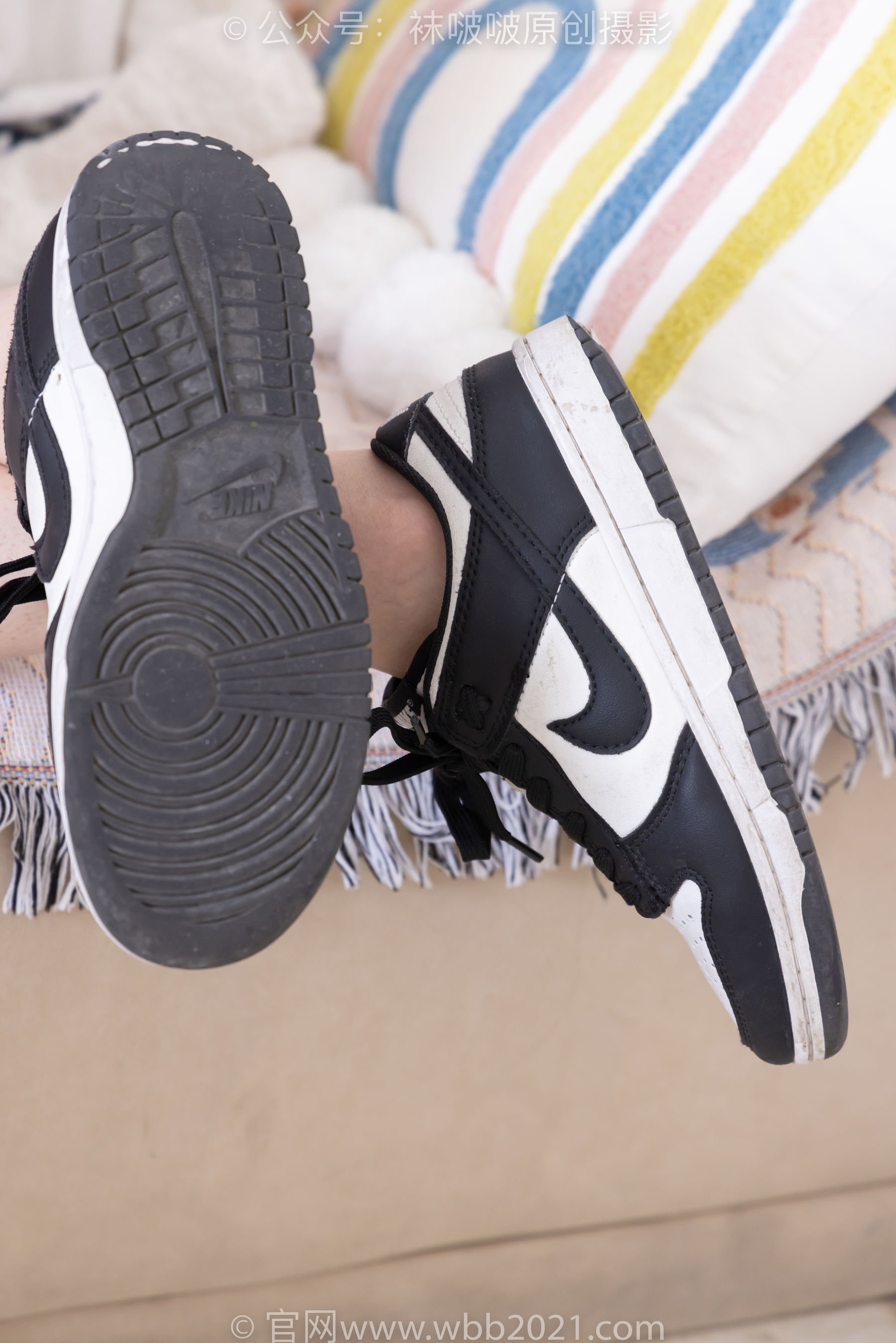 BoBoSocks袜啵啵 No.553 香菜 - 板鞋、短白棉袜、裸足/(152P)