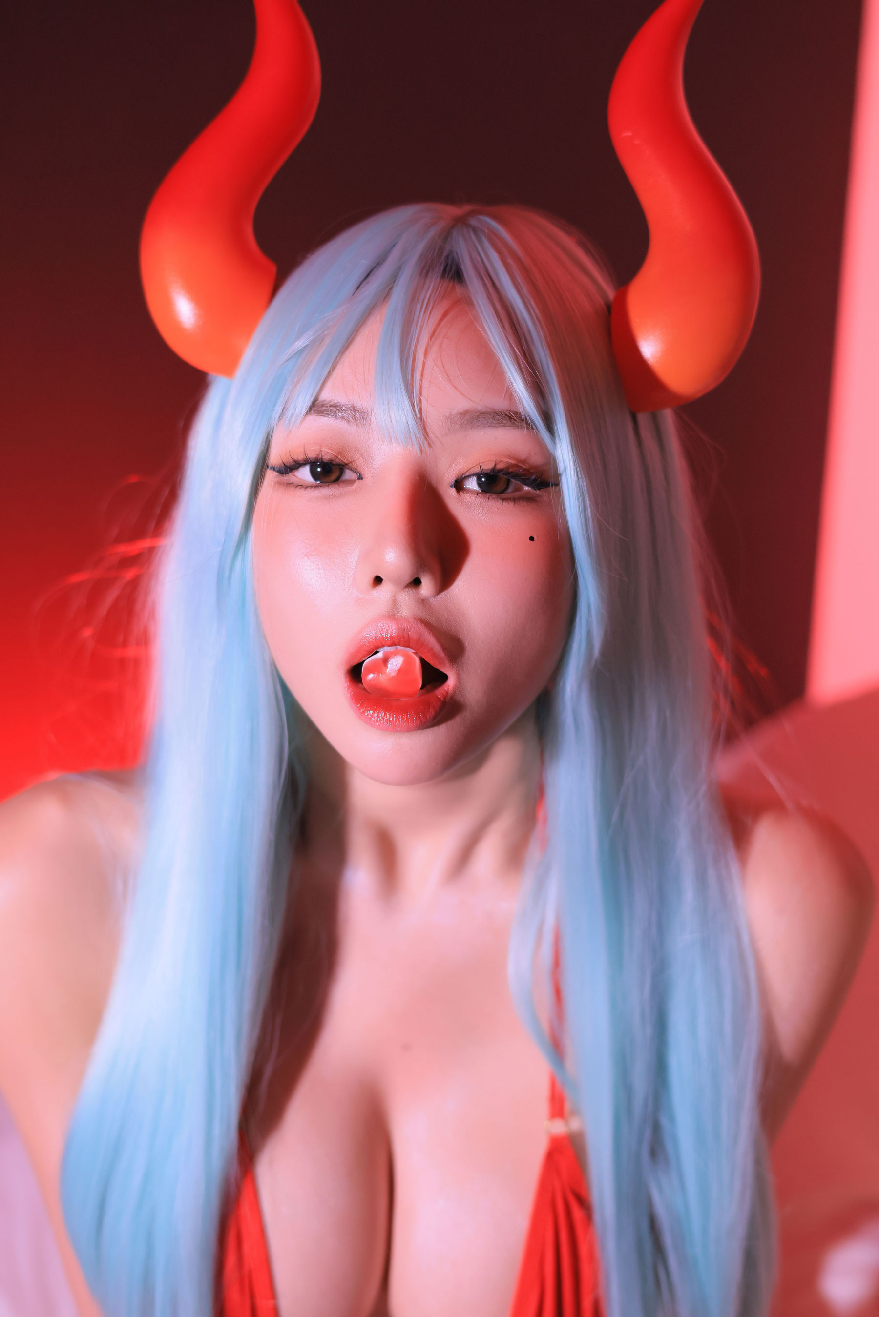 Dongeuran - Red Succubus/(241P)