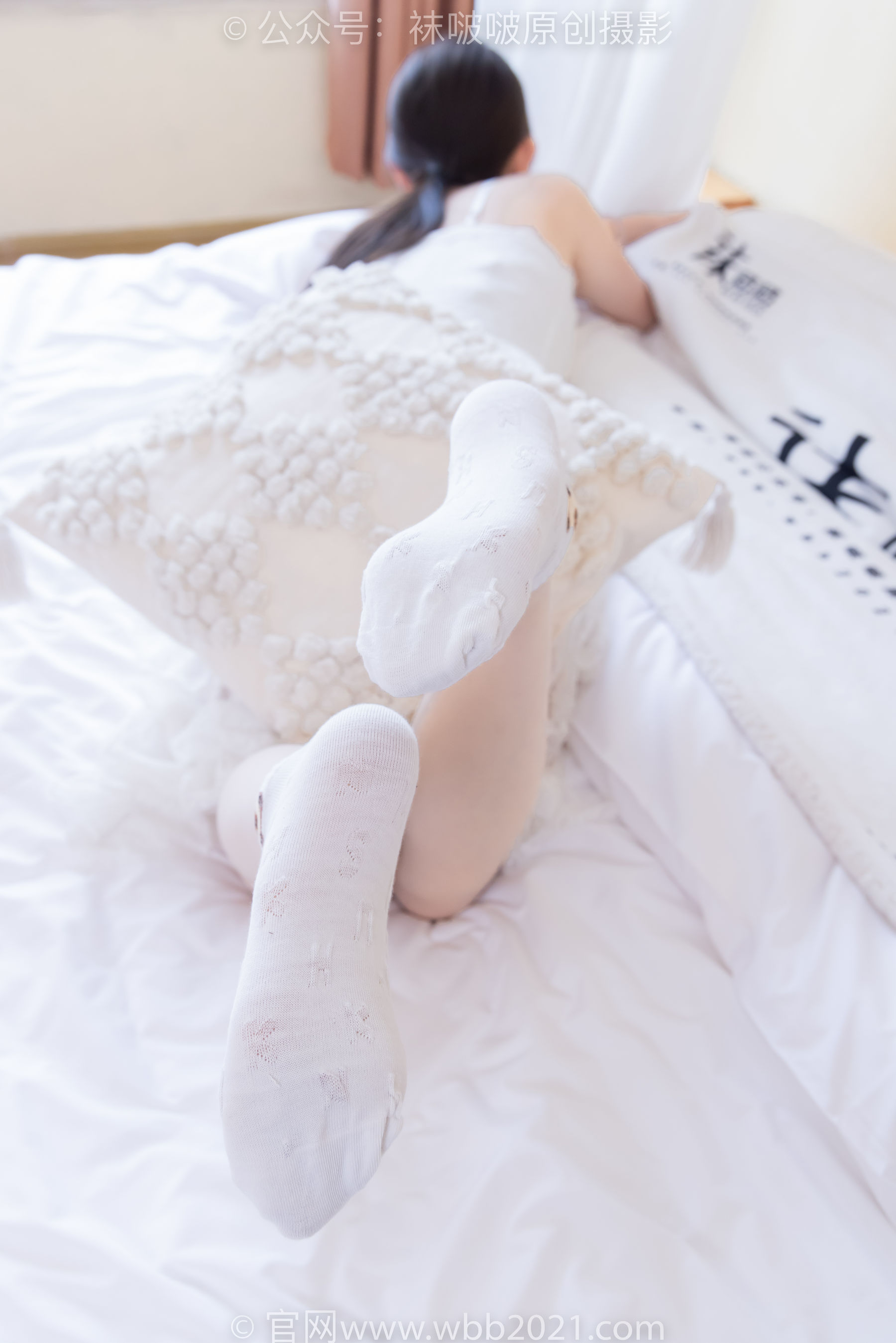 BoBoSocks袜啵啵 No.560 香菜 - 帆布鞋、短白棉袜、薄肉丝/(143P)