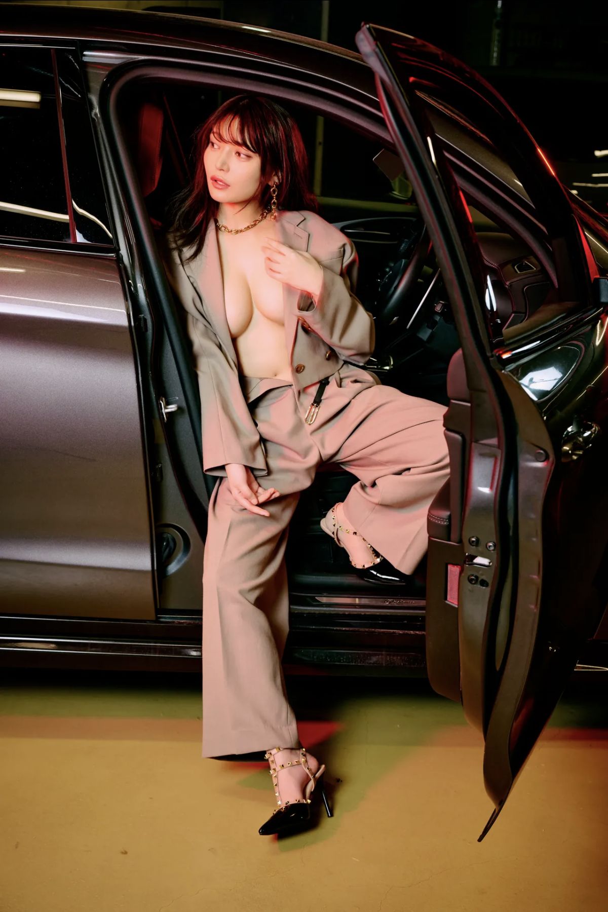 FRIDAY GOLD 似鳥沙也加 A to Z vol.10/(15P)