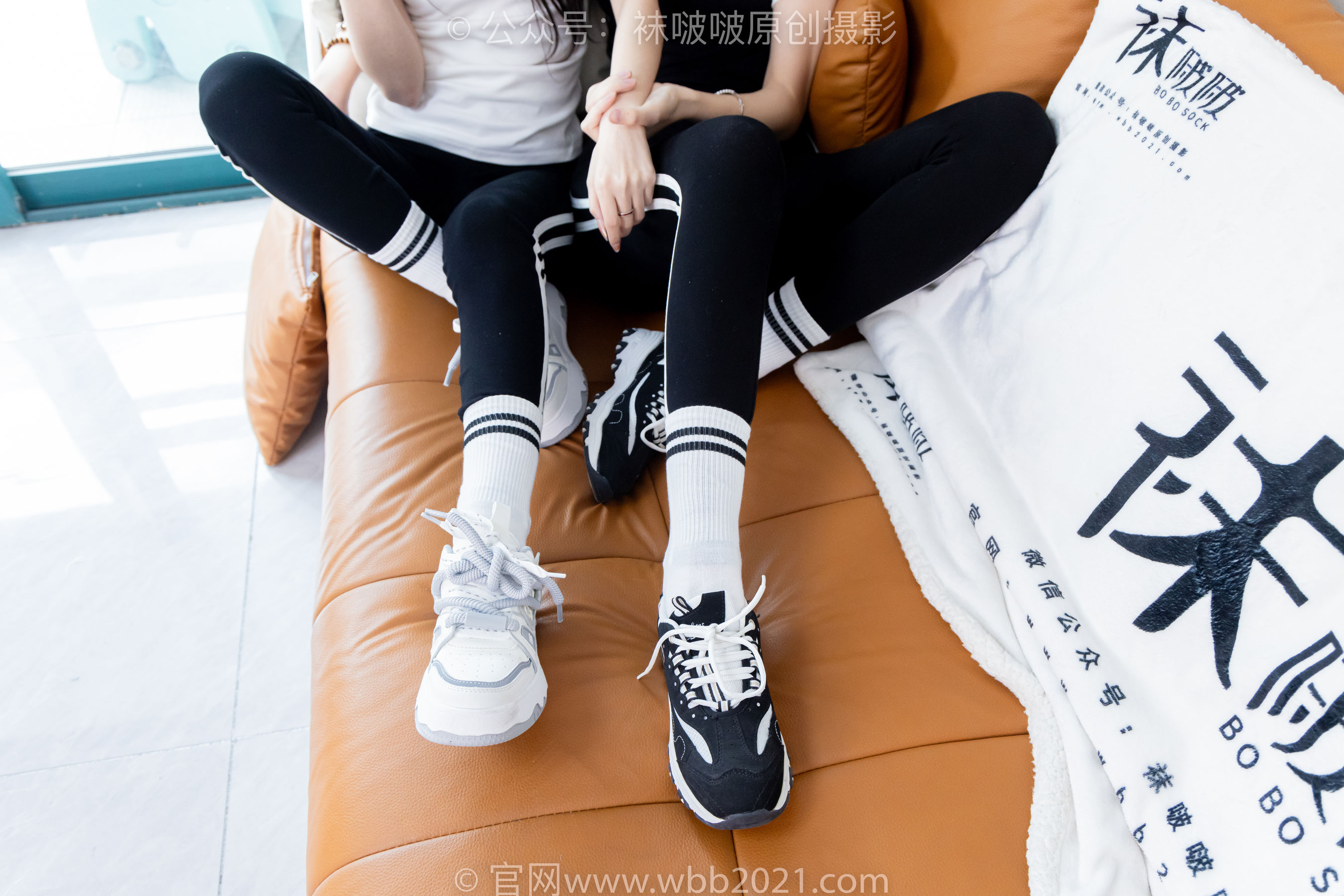 BoBoSocks袜啵啵 No.555 小甜豆&甜甜圈 - 板鞋、运动鞋、白棉袜、裸足/(154P)