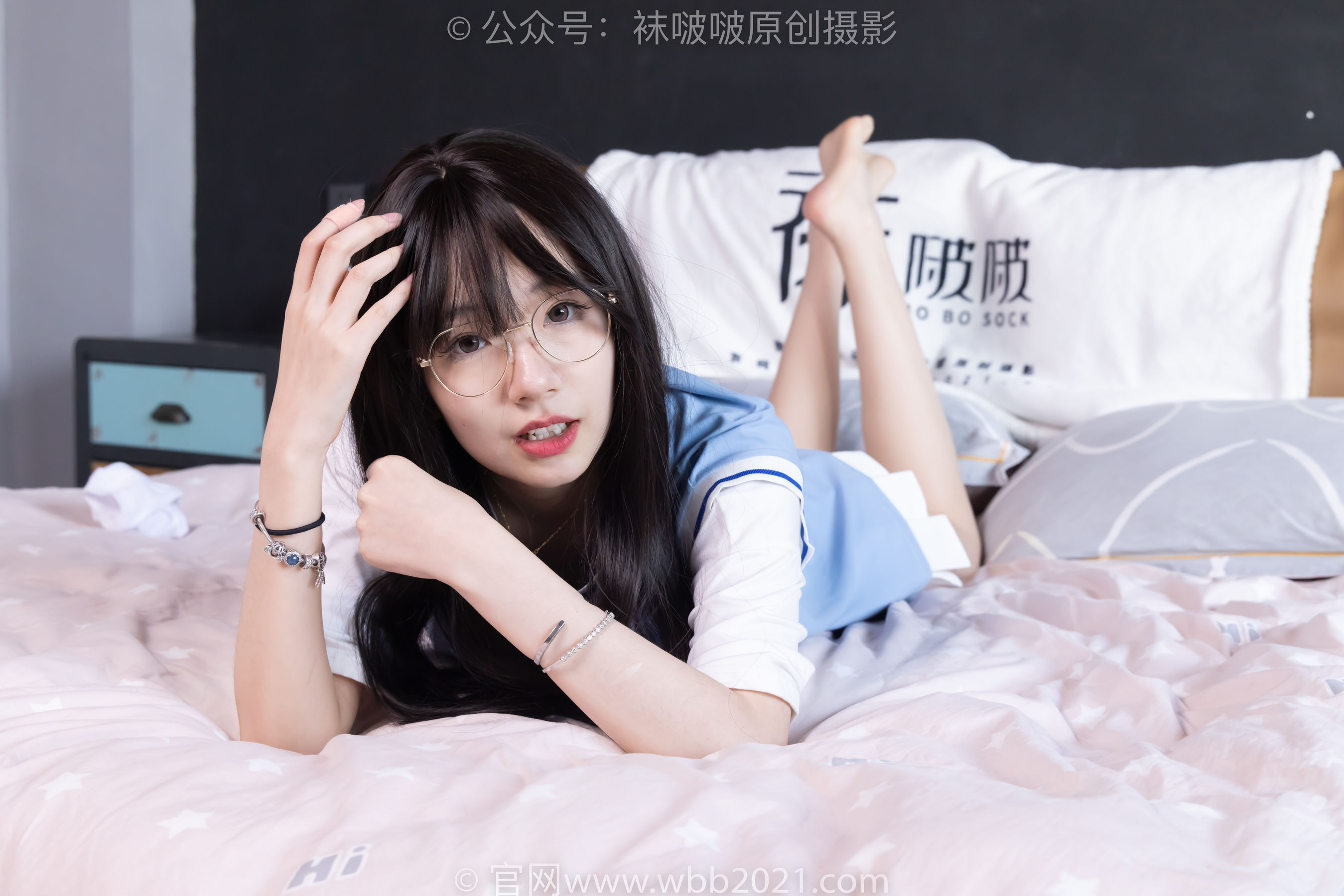 BoBoSocks袜啵啵 No.561 小甜豆 - 板鞋、短白棉袜、裸足/(155P)