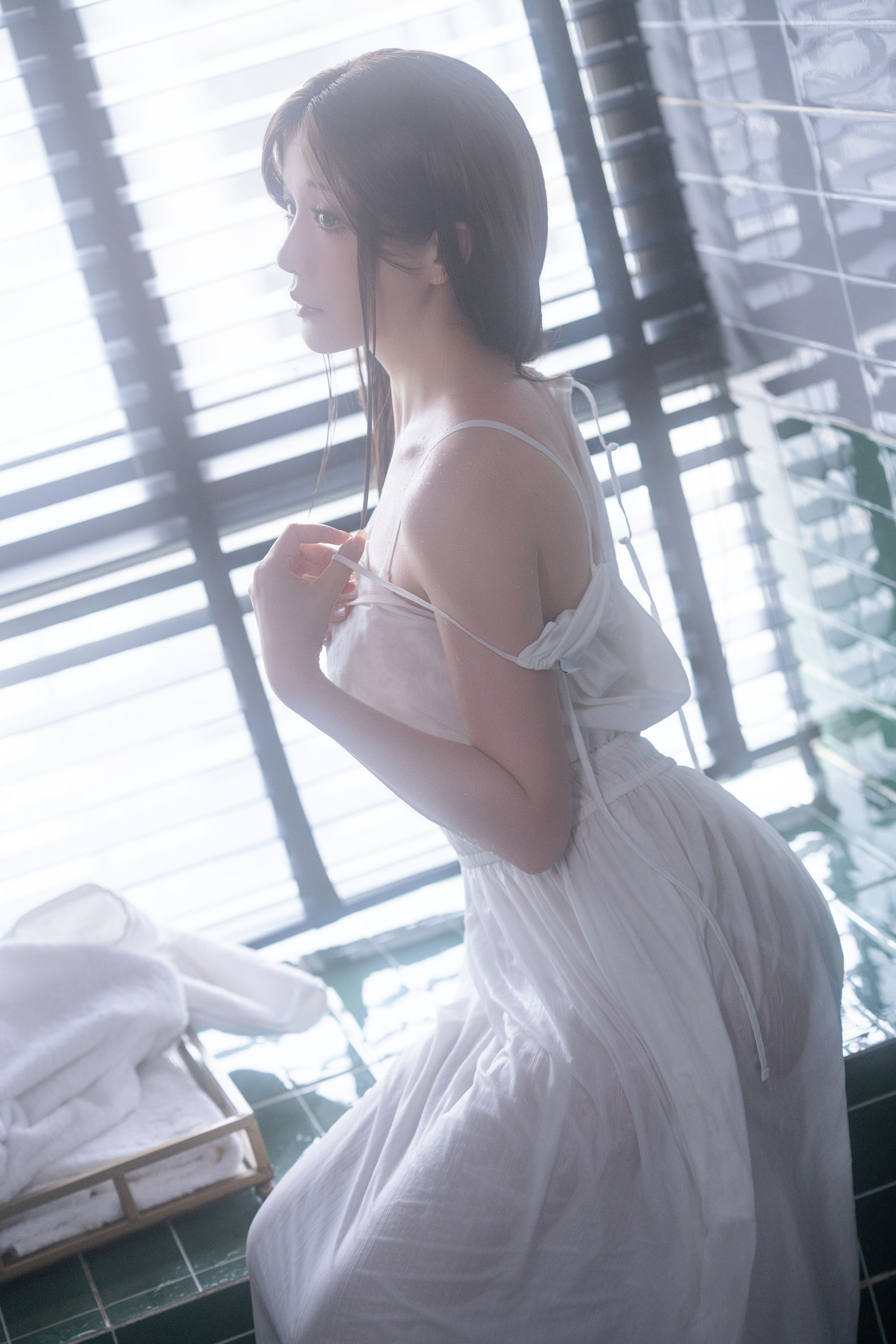 Coser小姐姐星之迟迟 - 雨天的奇妙偶遇/(100P)