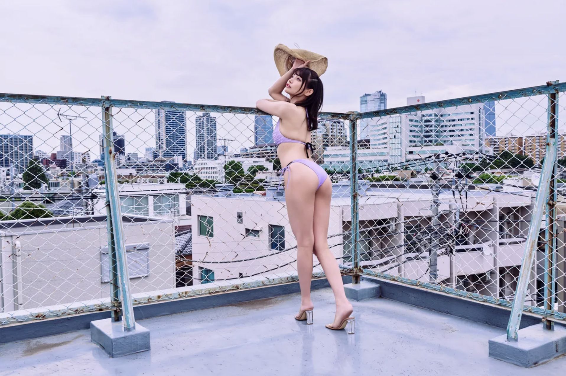 FRIDAY GOLD 似鳥沙也加 A to Z vol.15/(15P)