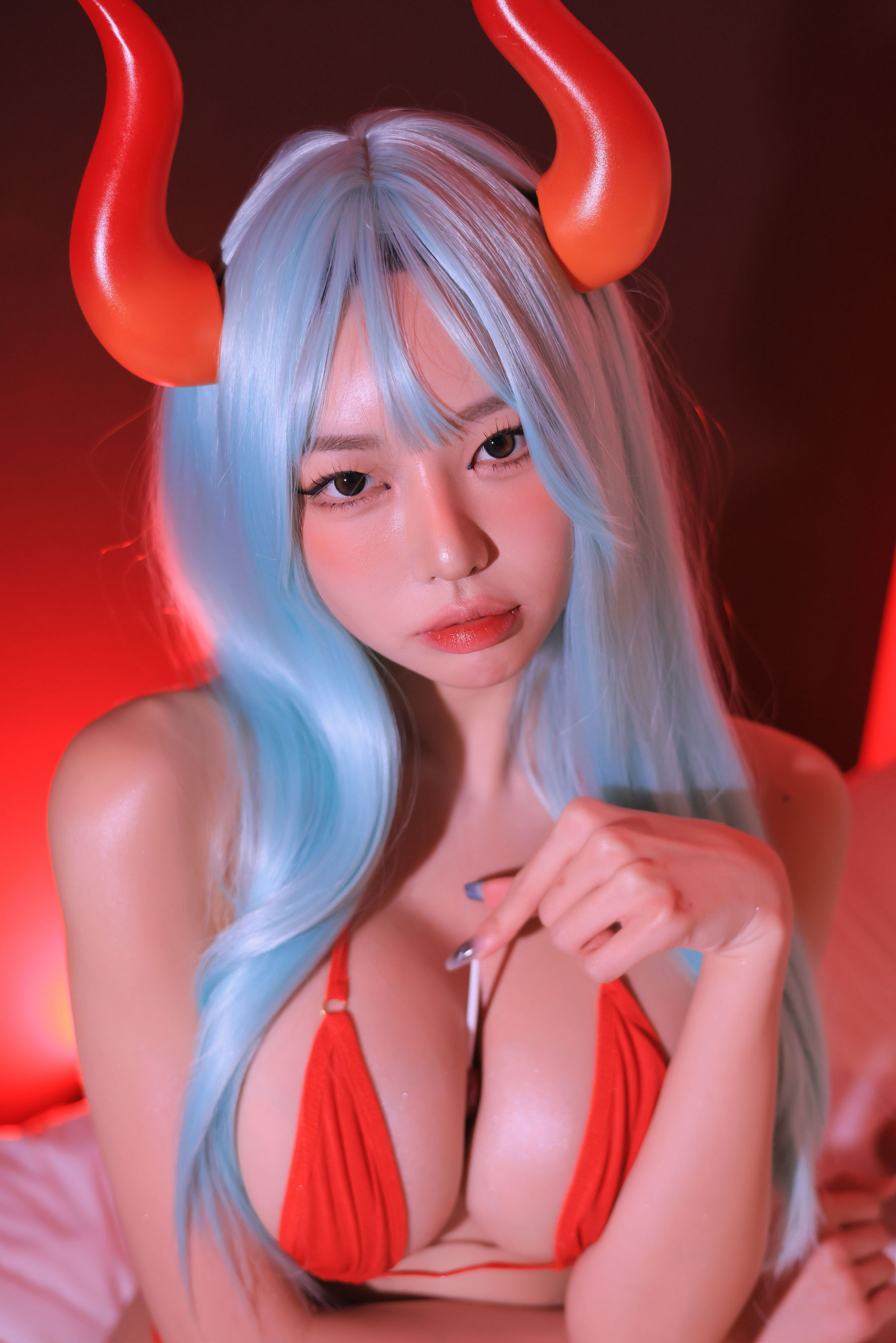 Dongeuran - Red Succubus/(241P)