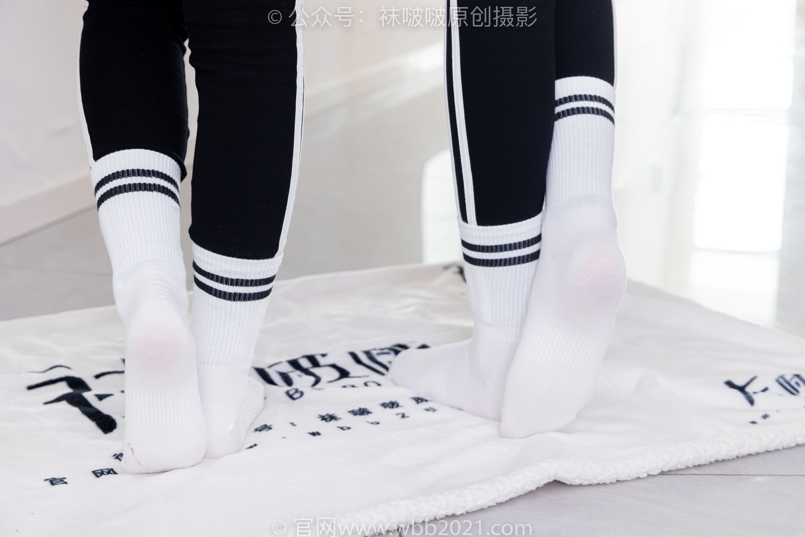 BoBoSocks袜啵啵 No.555 小甜豆&甜甜圈 - 板鞋、运动鞋、白棉袜、裸足/(154P)