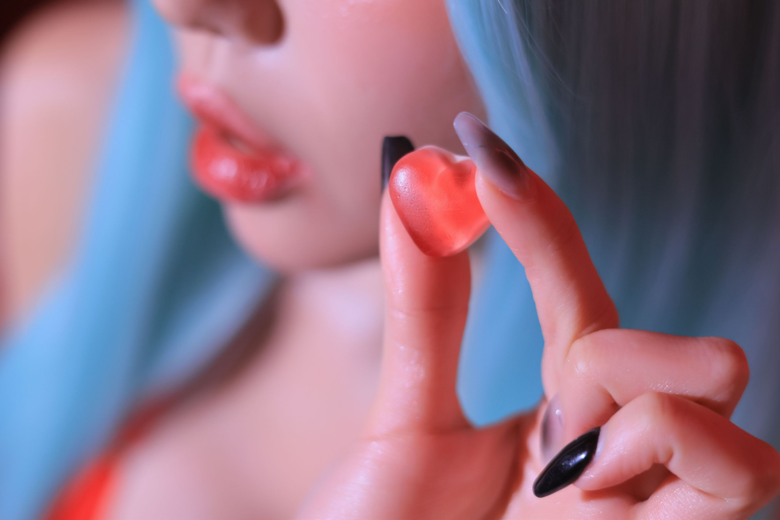 Dongeuran - Red Succubus/(241P)