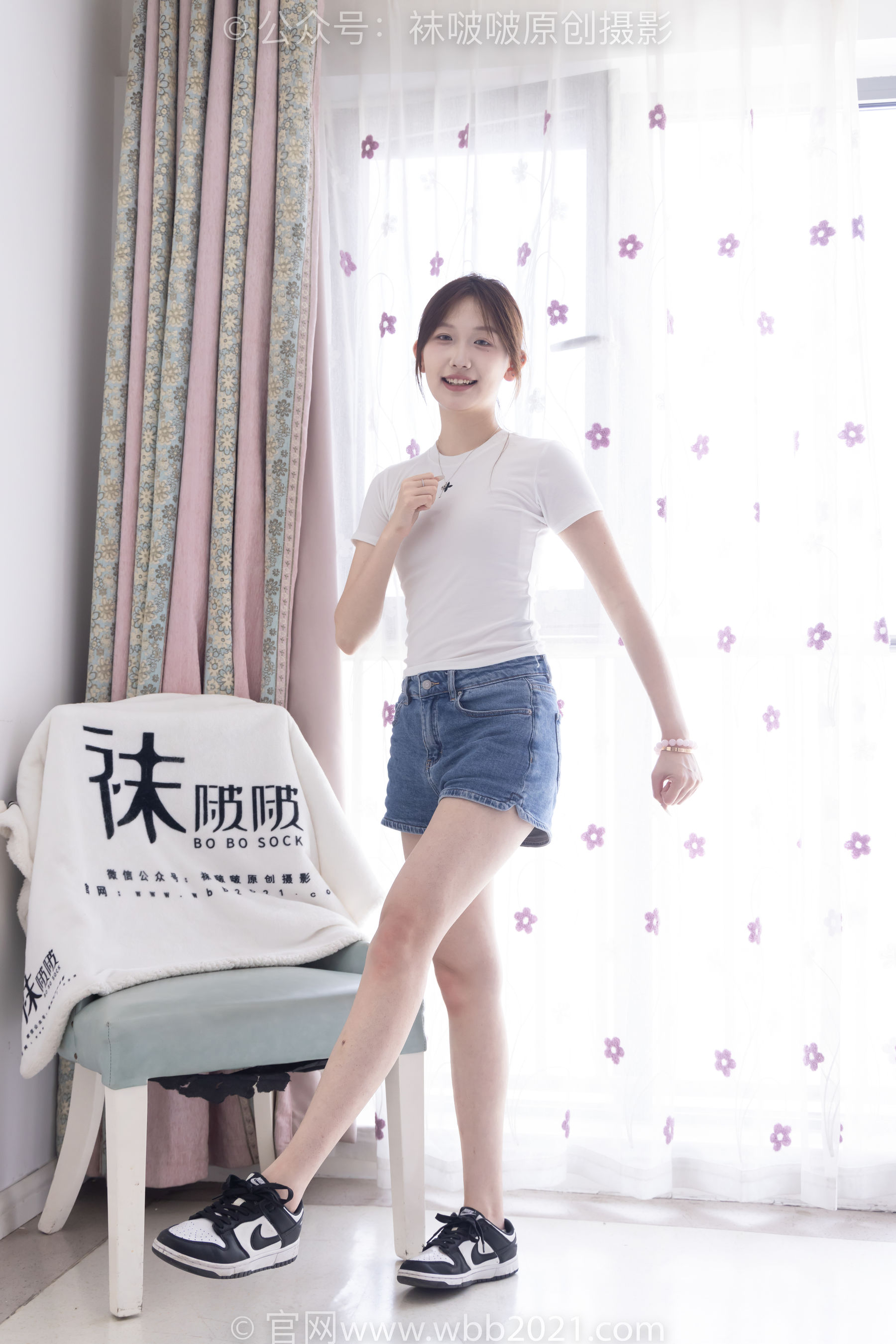 BoBoSocks袜啵啵 No.553 香菜 - 板鞋、短白棉袜、裸足/(152P)