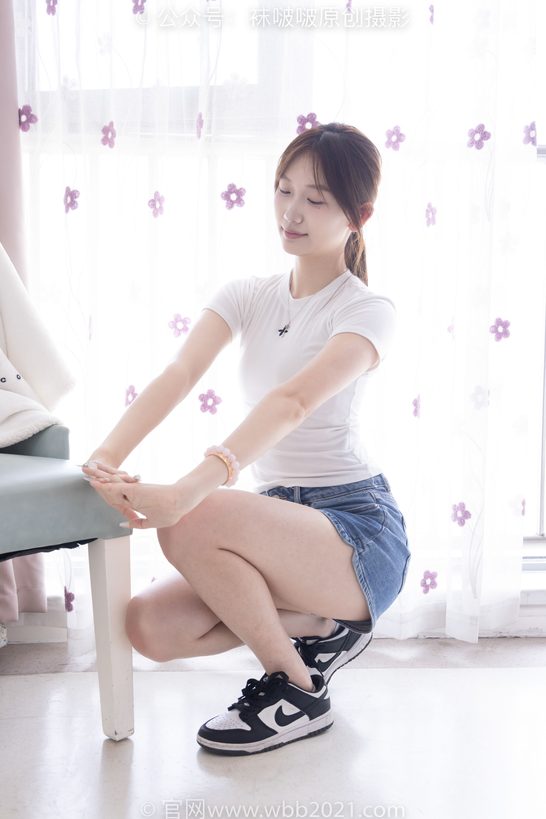 BoBoSocks袜啵啵 No.553 香菜 - 板鞋、短白棉袜、裸足/(152P)