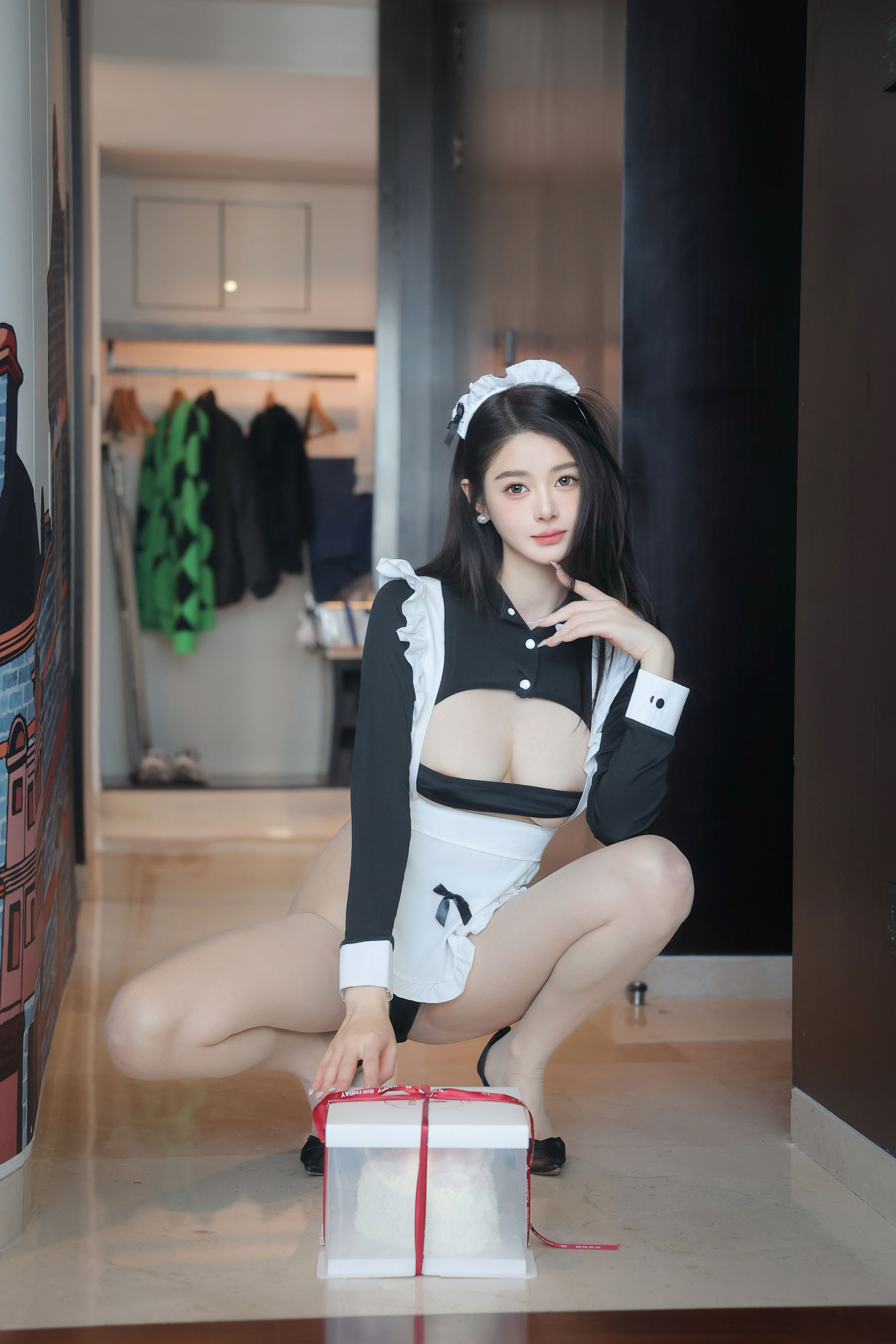 Candy糖糖 - 给女仆过生日/(81P)